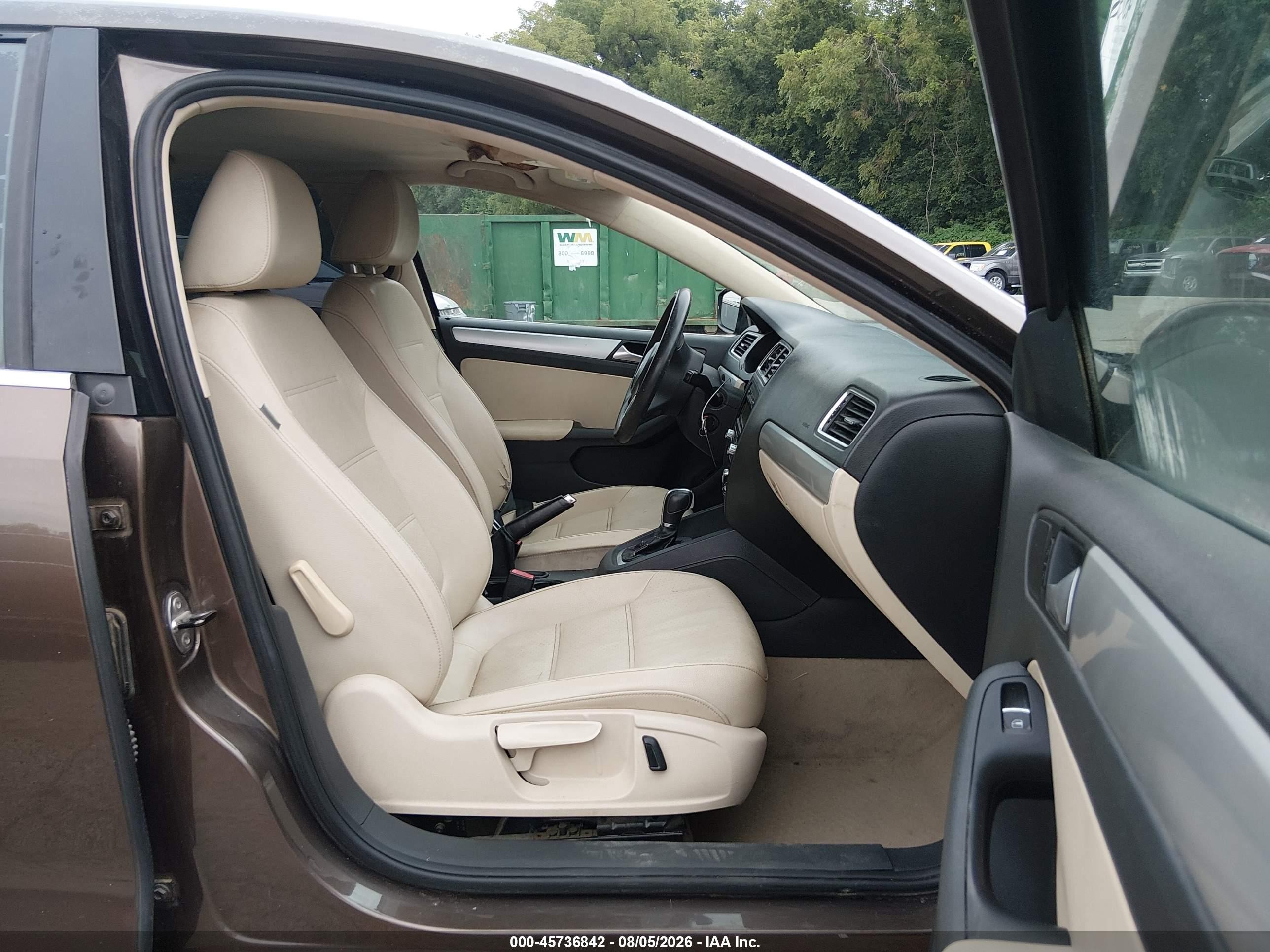 2013 Volkswagen Jetta 2.5l Se Brown vin: 3VWDX7AJ8DM294096
