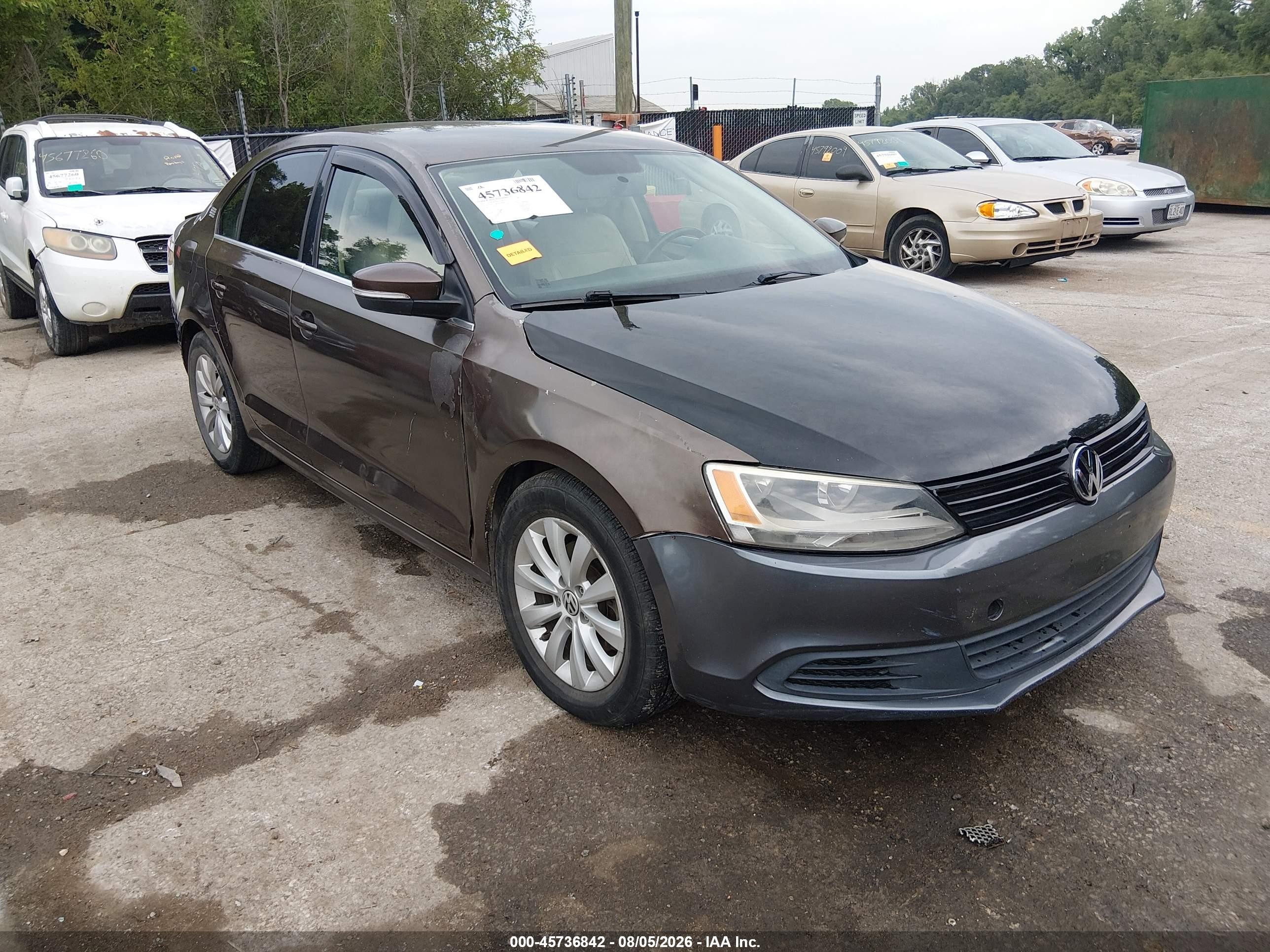 3VWDX7AJ8DM294096