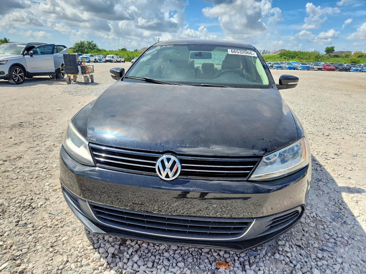 2013 Volkswagen Jetta Se Black vin: 3VWDX7AJ8DM396529