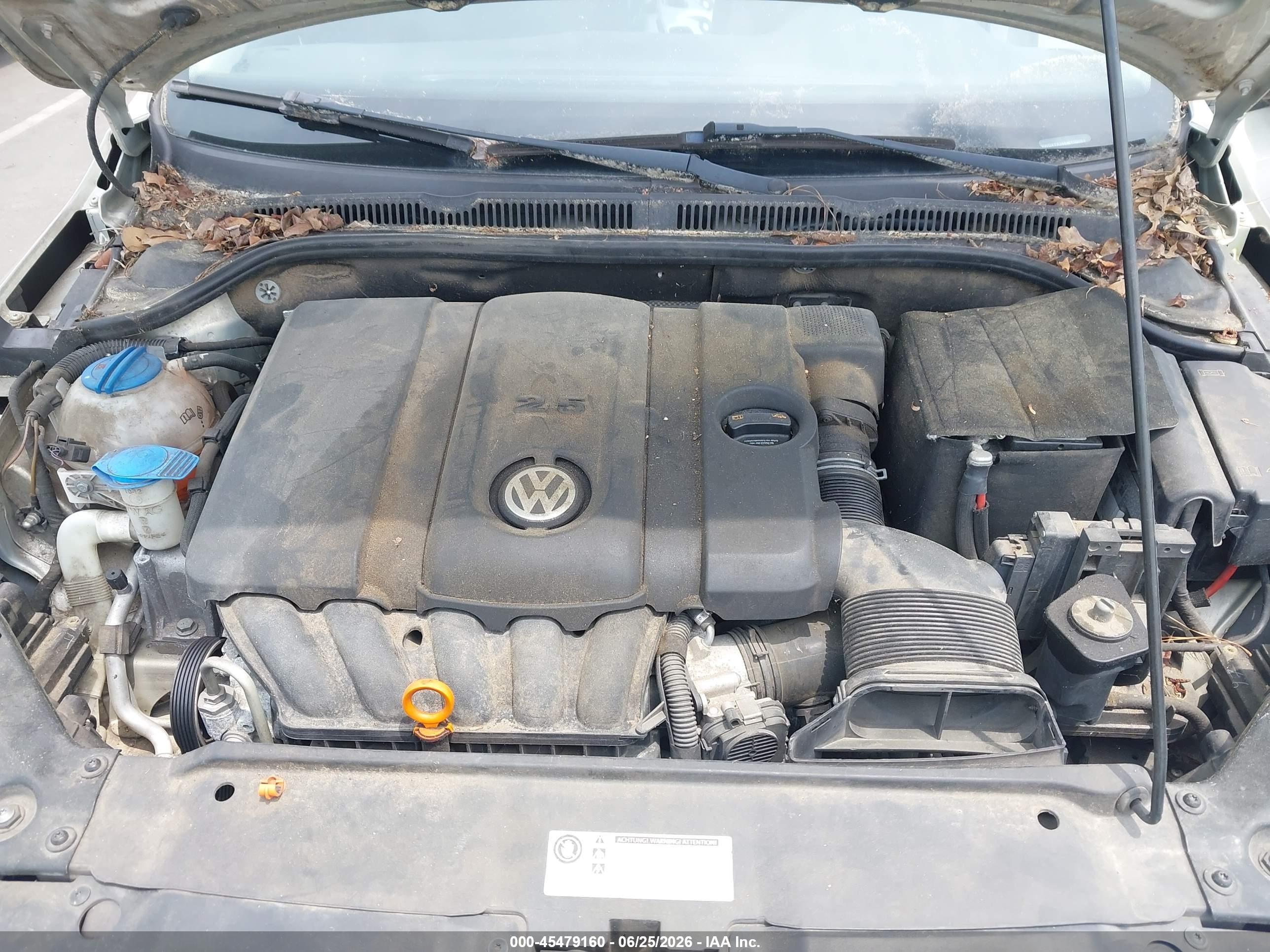 2011 Volkswagen Jetta 2.5l Se Серебряный vin: 3VWDX7AJ9BM110023