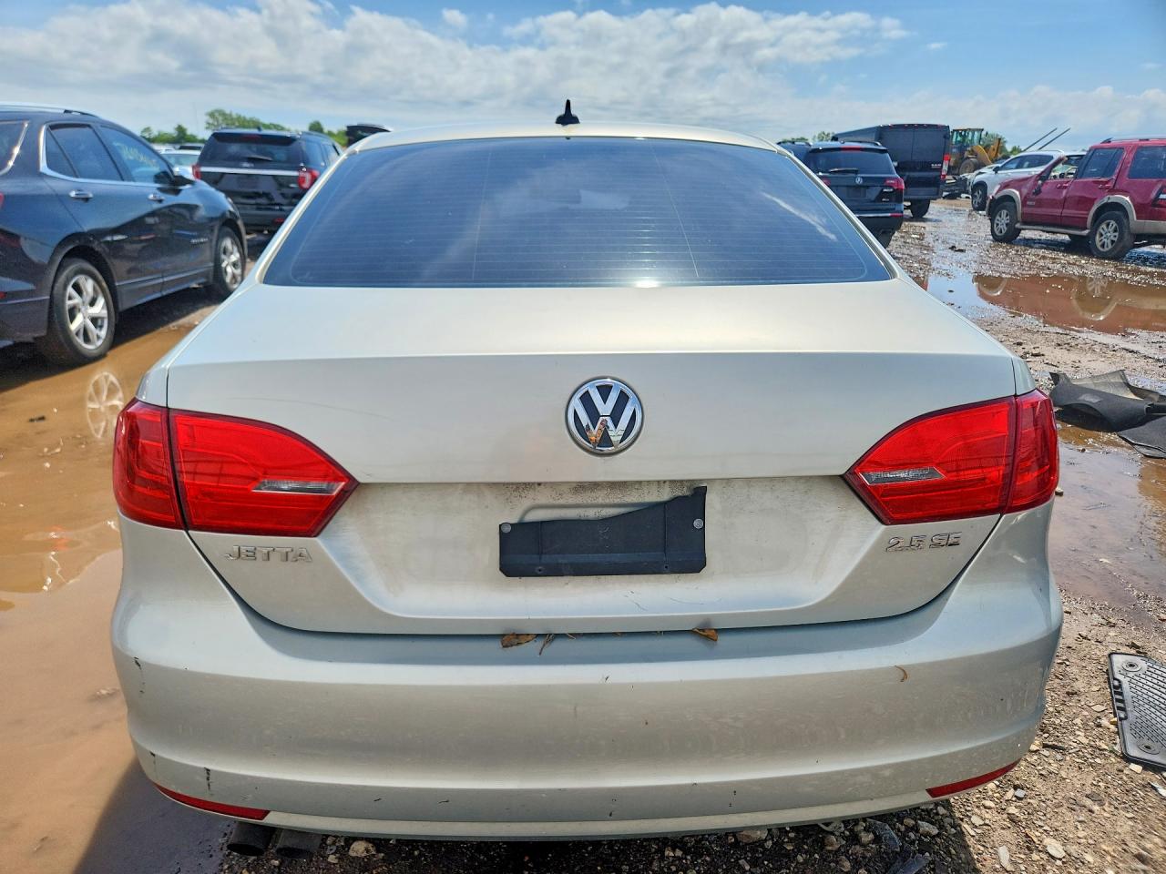 2011 Volkswagen Jetta Se Gold vin: 3VWDX7AJ9BM355078