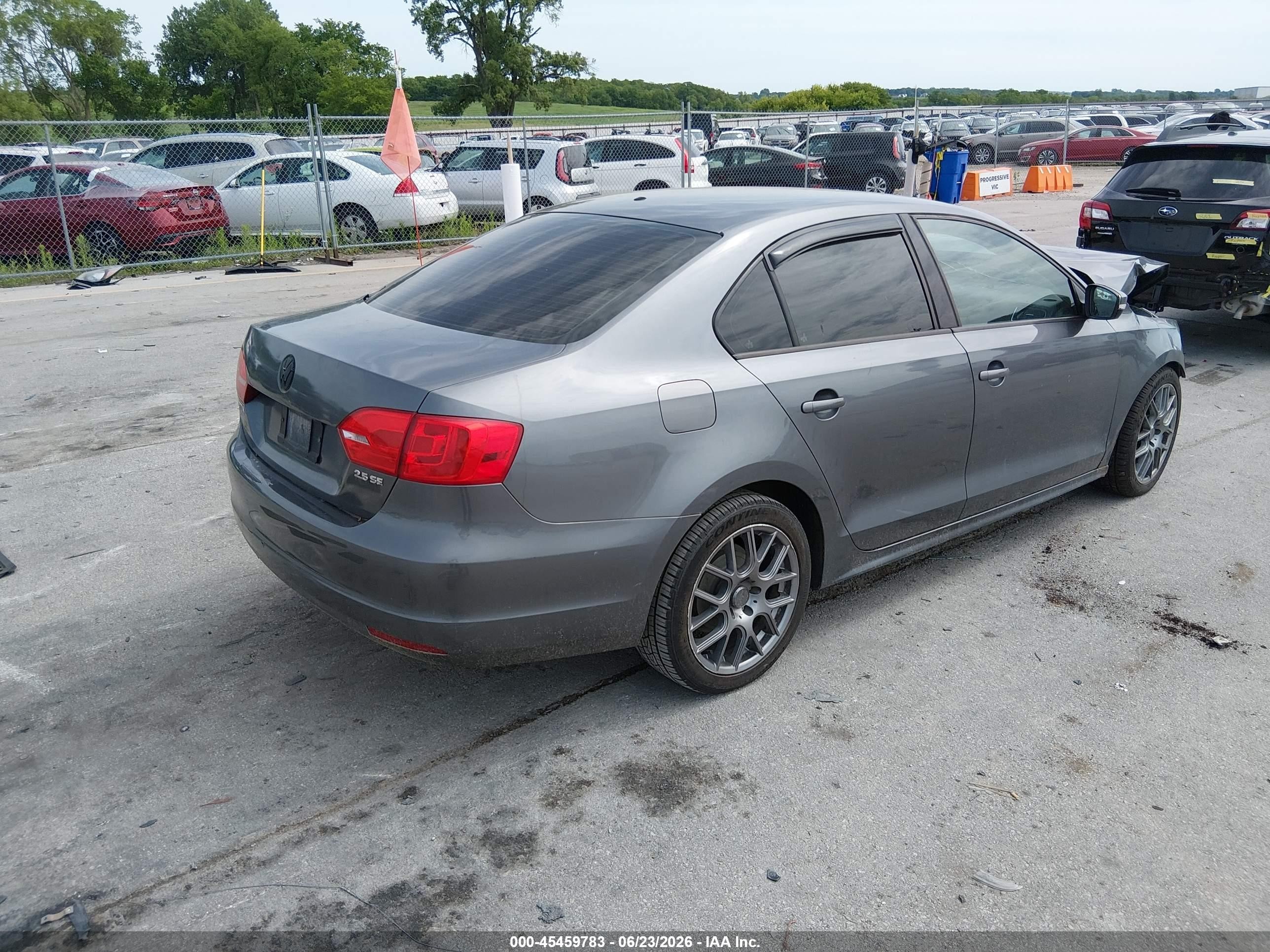 2011 Volkswagen Jetta 2.5l Se Серый vin: 3VWDX7AJ9BM359390