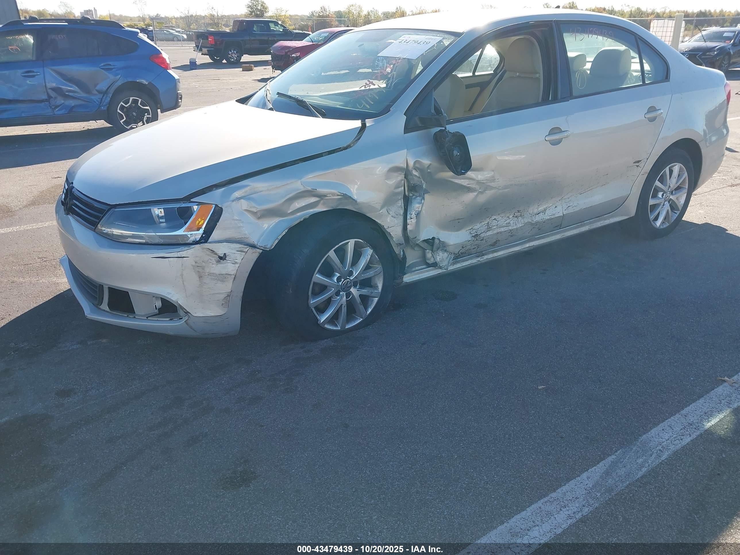 2011 Volkswagen Jetta 2.5l Se White vin: 3VWDX7AJ9BM371555