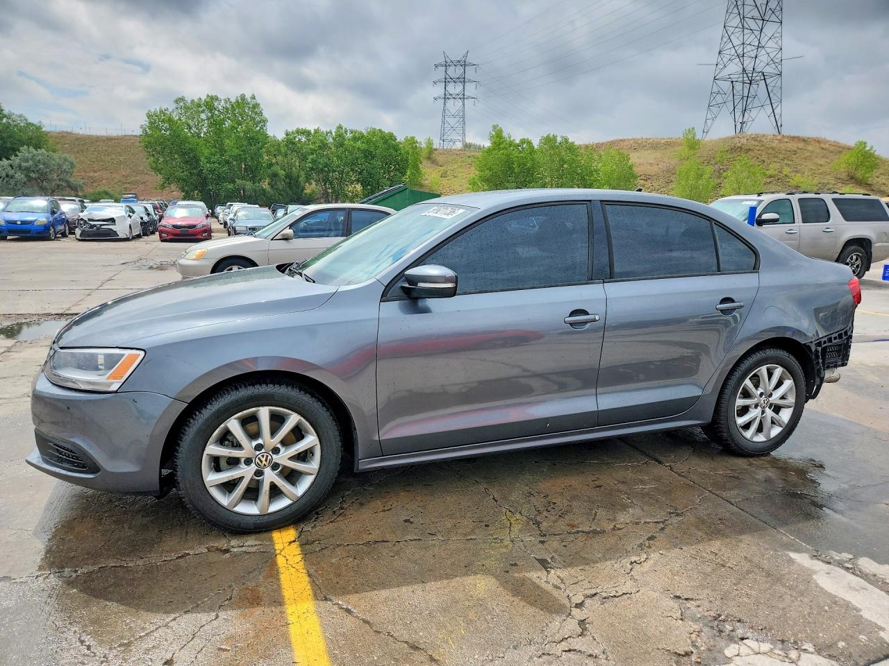 3VWDX7AJ9CM385702