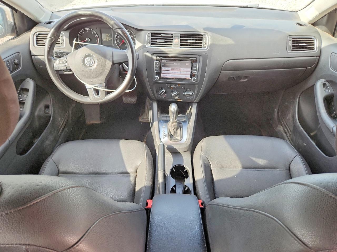 2012 Volkswagen Jetta Se White vin: 3VWDX7AJ9CM386137