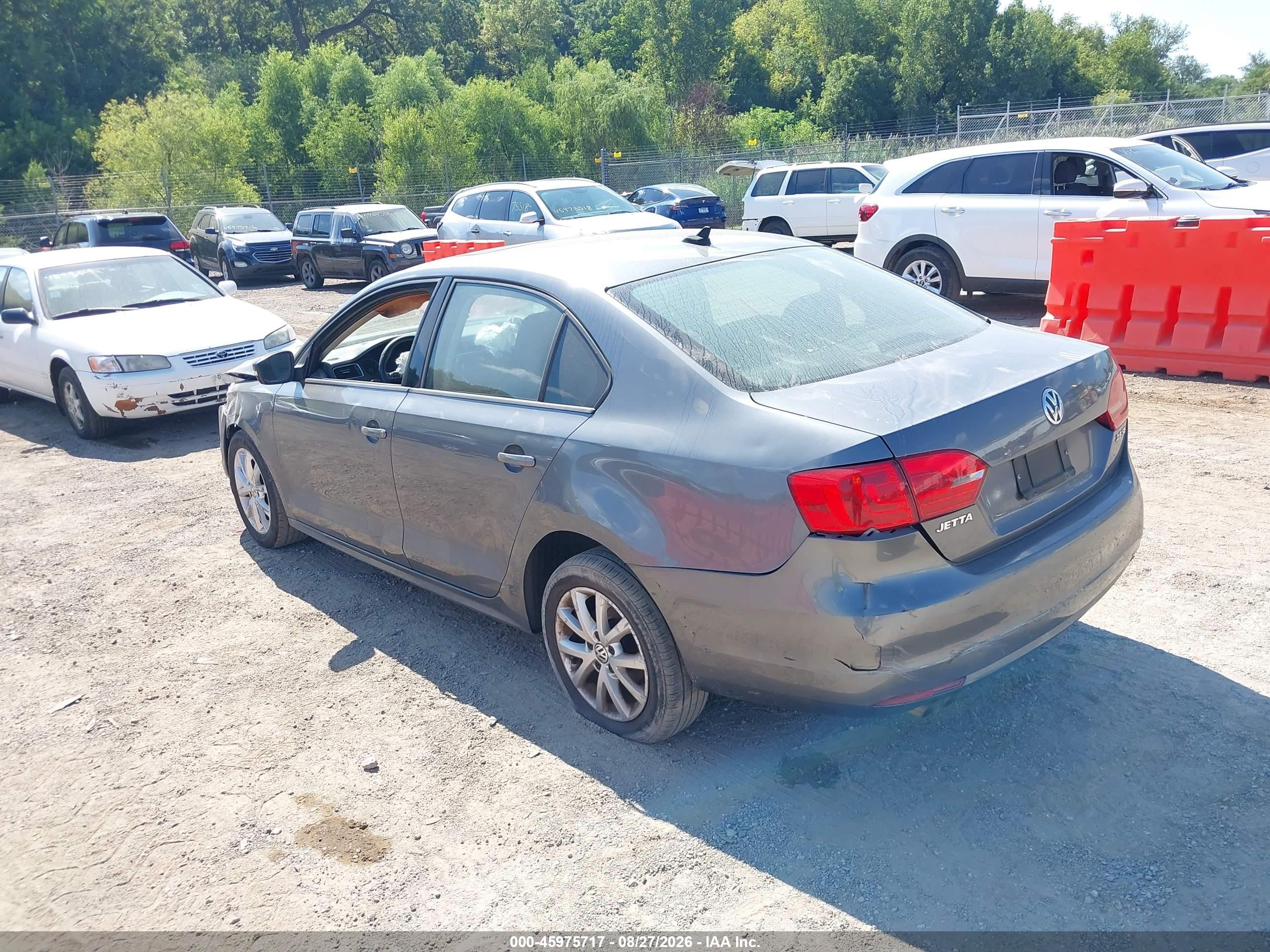 2012 Volkswagen Jetta 2.5l Se Silver vin: 3VWDX7AJ9CM412543