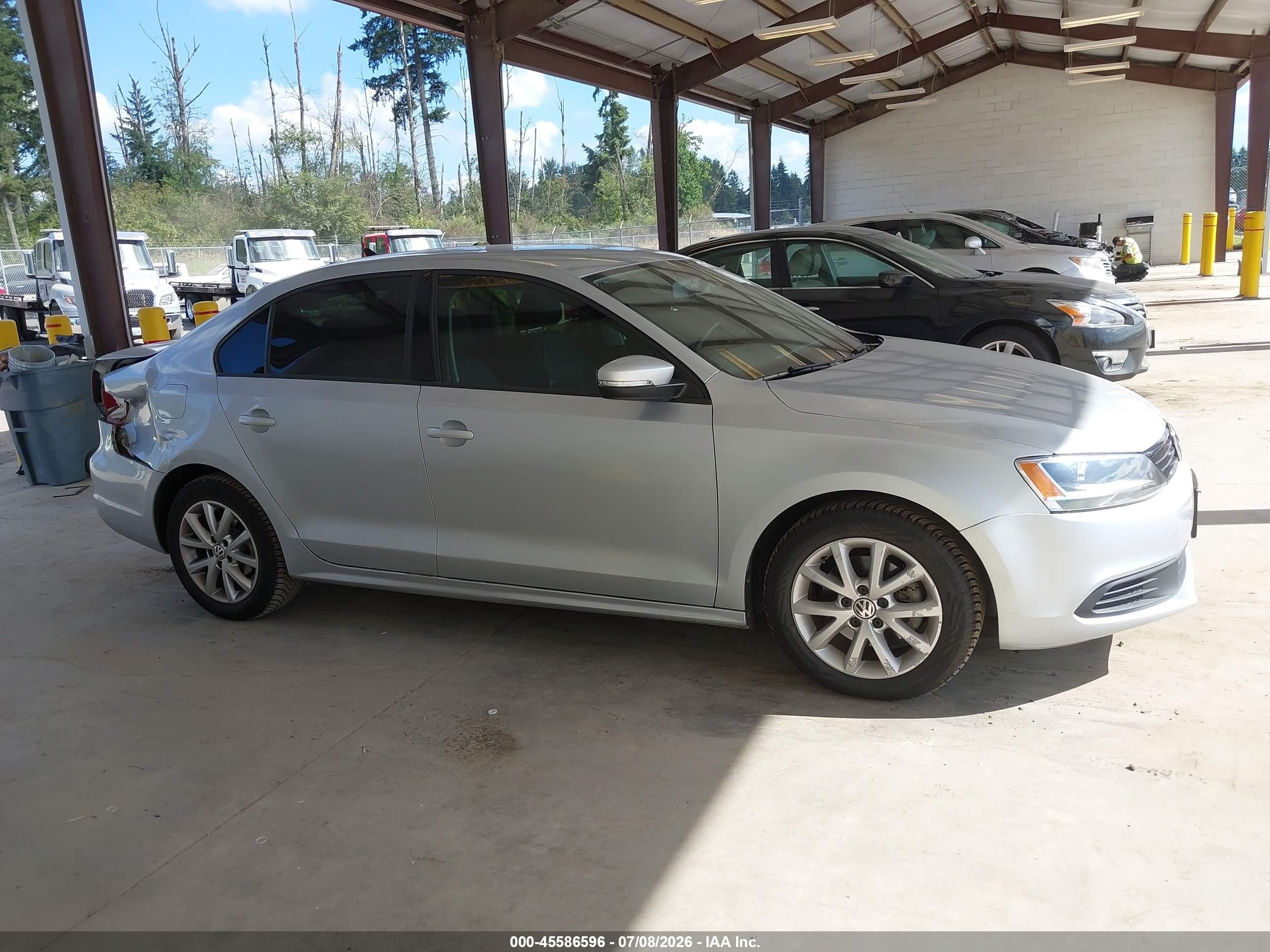 2012 Volkswagen Jetta 2.5l Se Silver vin: 3VWDX7AJ9CM462245