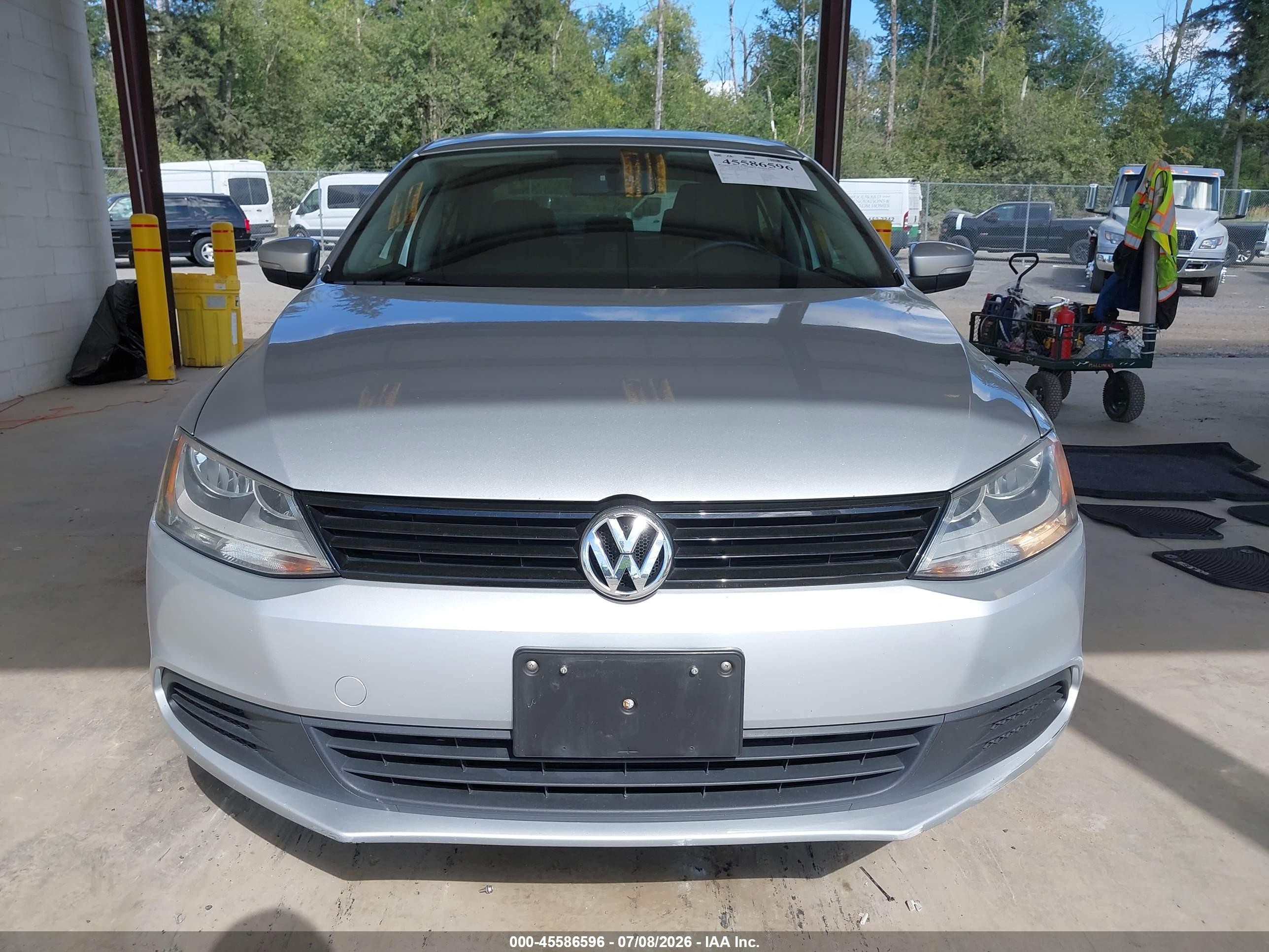2012 Volkswagen Jetta 2.5l Se Silver vin: 3VWDX7AJ9CM462245