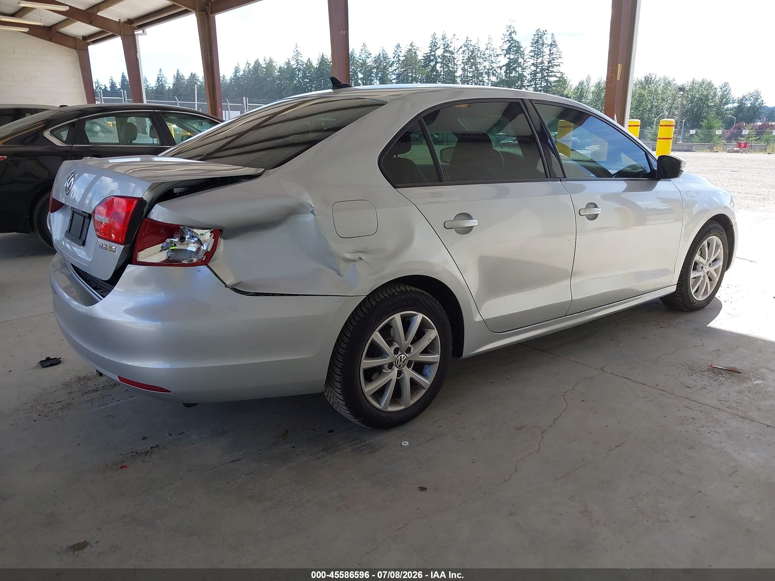 2012 Volkswagen Jetta 2.5l Se Silver vin: 3VWDX7AJ9CM462245