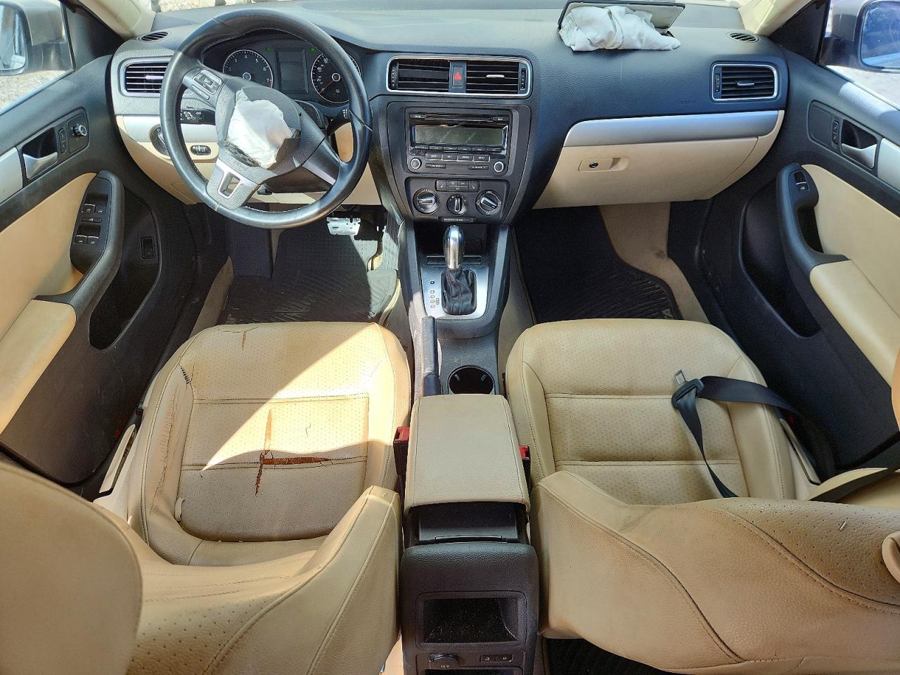 2013 Volkswagen Jetta Se Beige vin: 3VWDX7AJ9DM231430