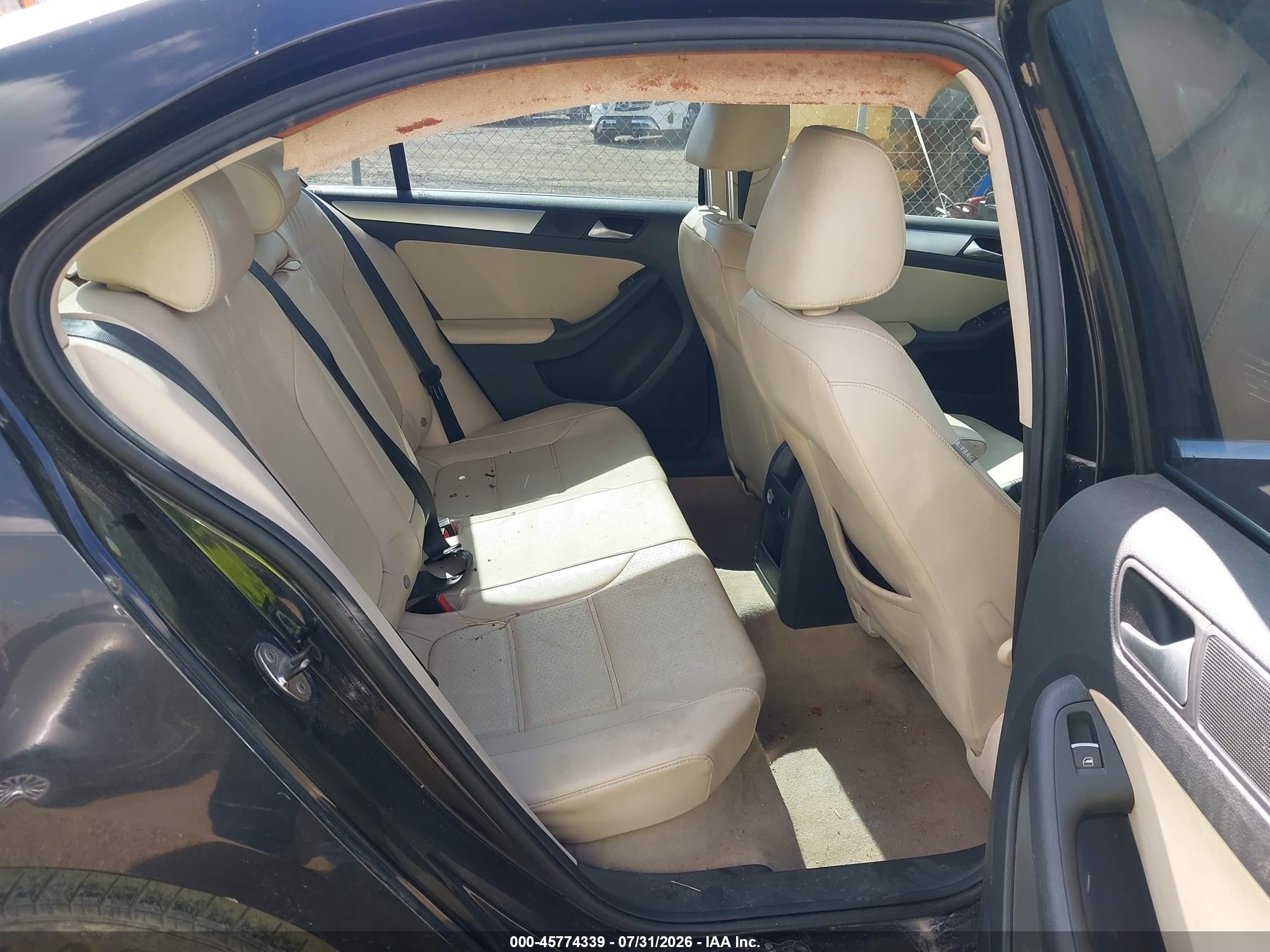 2013 Volkswagen Jetta 2.5l Se Black vin: 3VWDX7AJ9DM357173