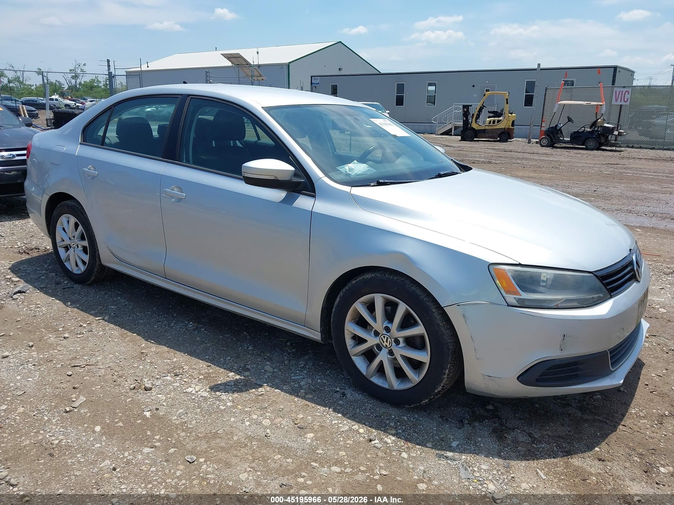 3VWDX7AJXBM133049