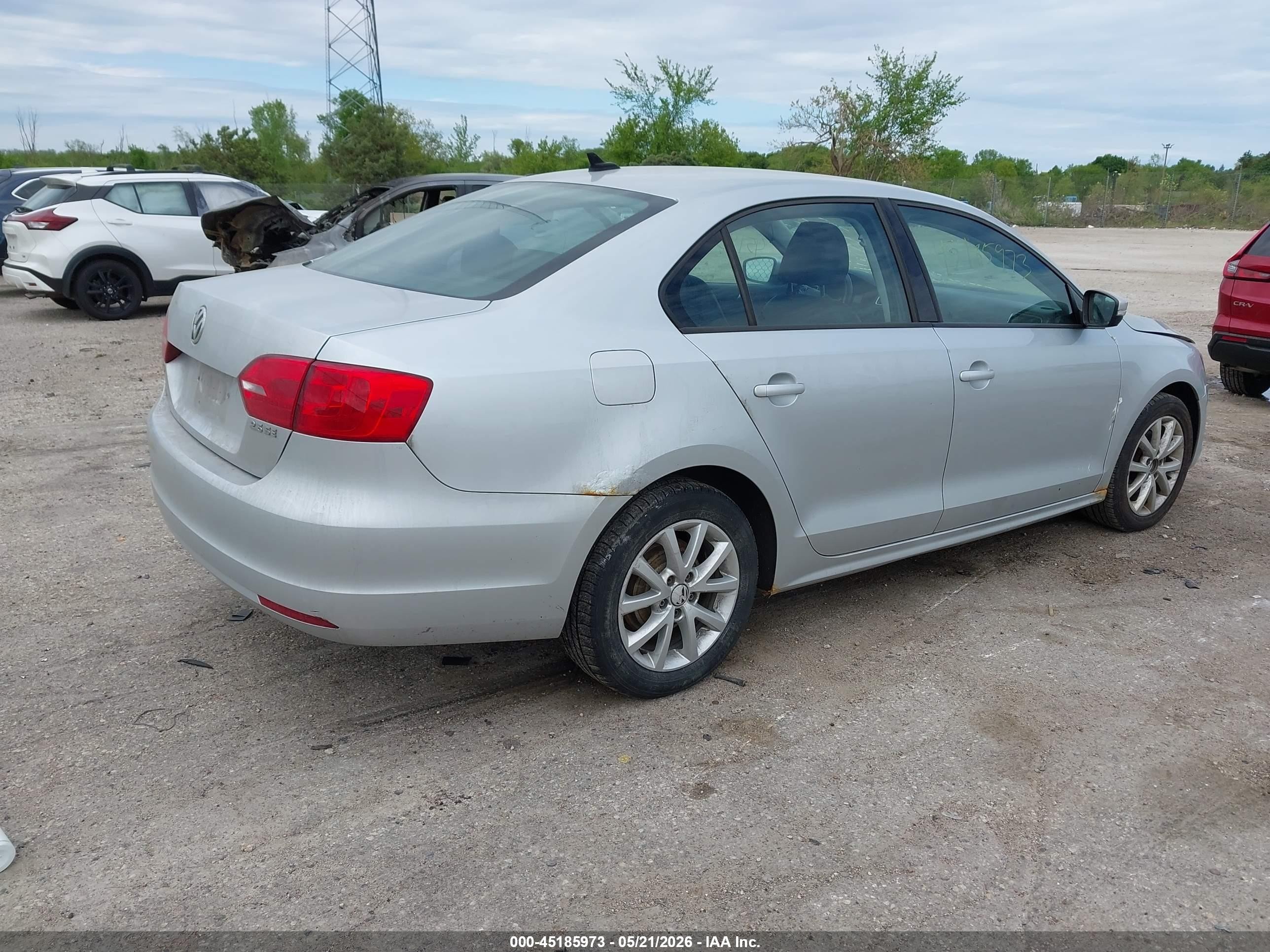 2011 Volkswagen Jetta 2.5l Se Silver vin: 3VWDX7AJXBM303541
