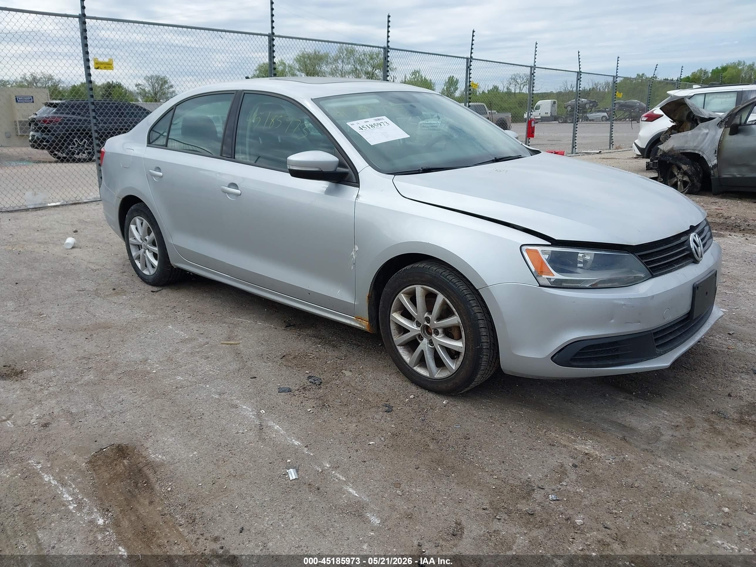 2011 Volkswagen Jetta 2.5l Se Silver vin: 3VWDX7AJXBM303541