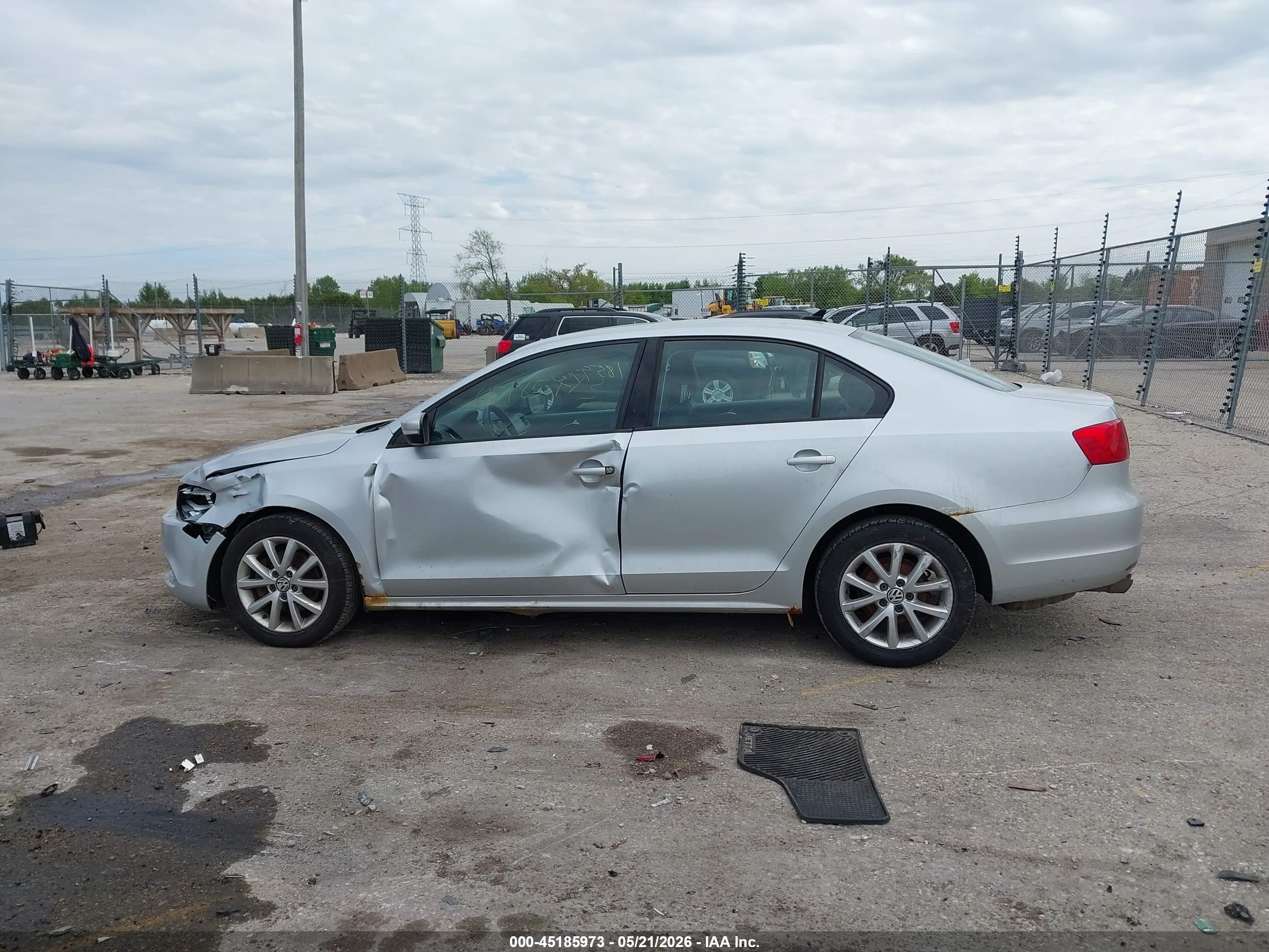 2011 Volkswagen Jetta 2.5l Se Silver vin: 3VWDX7AJXBM303541