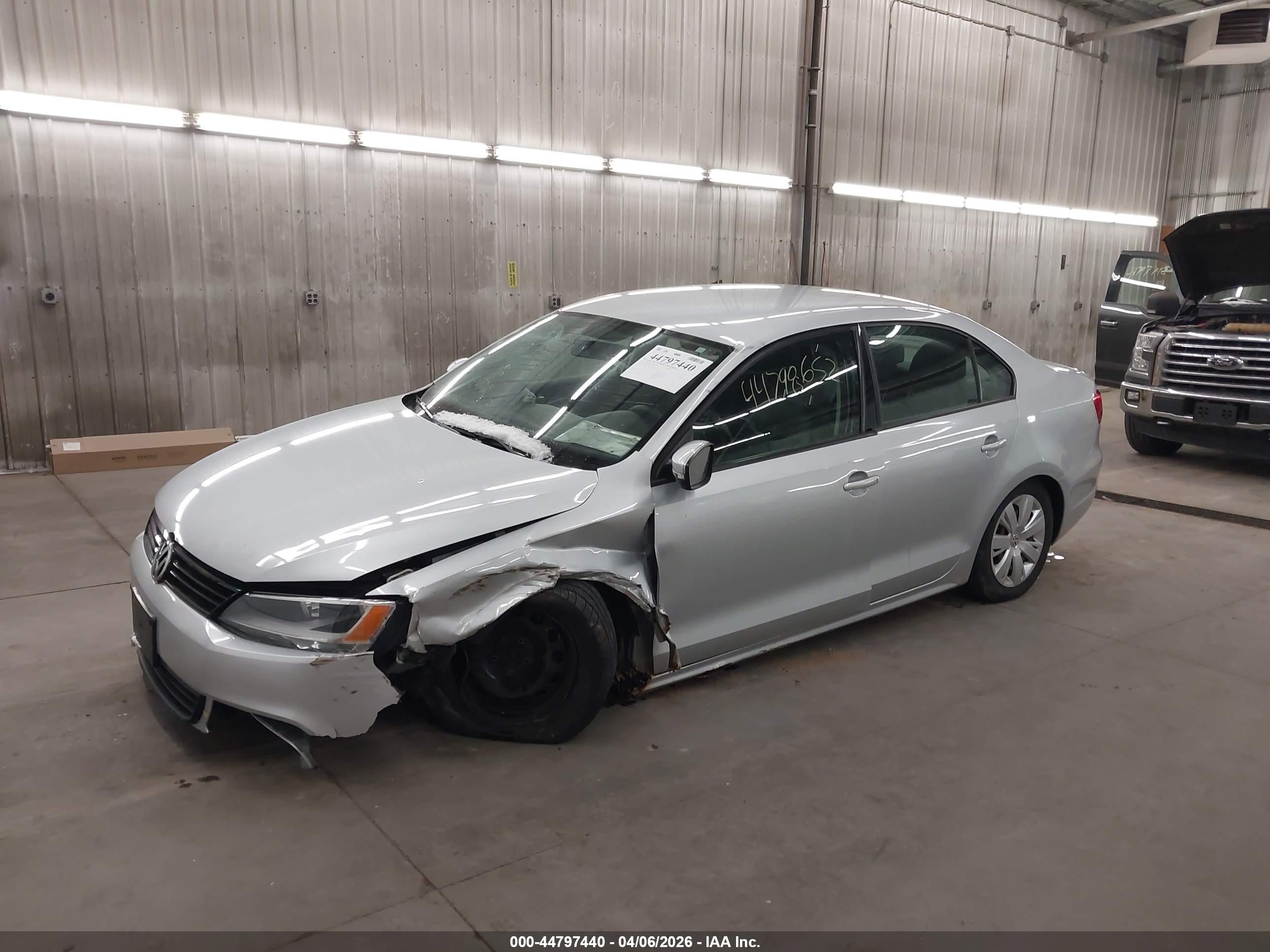 2011 Volkswagen Jetta 2.5l Se Silver vin: 3VWDX7AJXBM337706