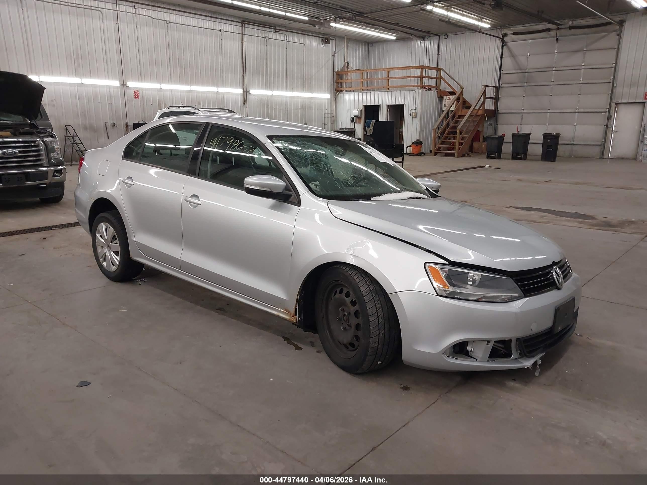 2011 Volkswagen Jetta 2.5l Se Silver vin: 3VWDX7AJXBM337706
