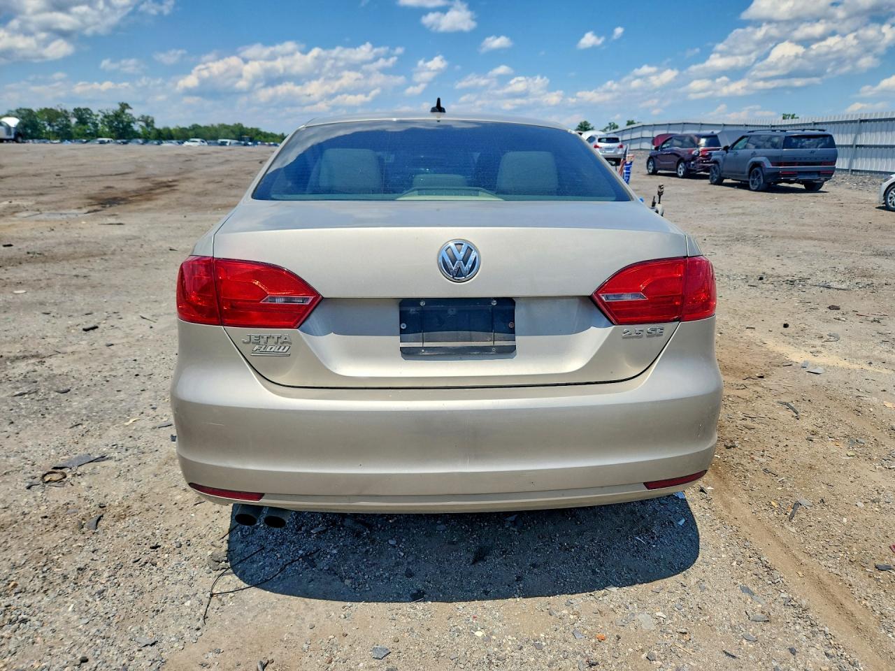 2013 Volkswagen Jetta Se Cream vin: 3VWDX7AJXDM301856