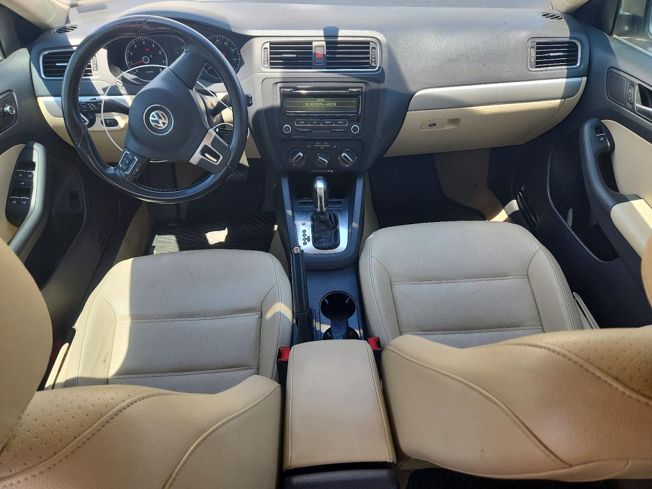2013 Volkswagen Jetta Se Cream vin: 3VWDX7AJXDM301856