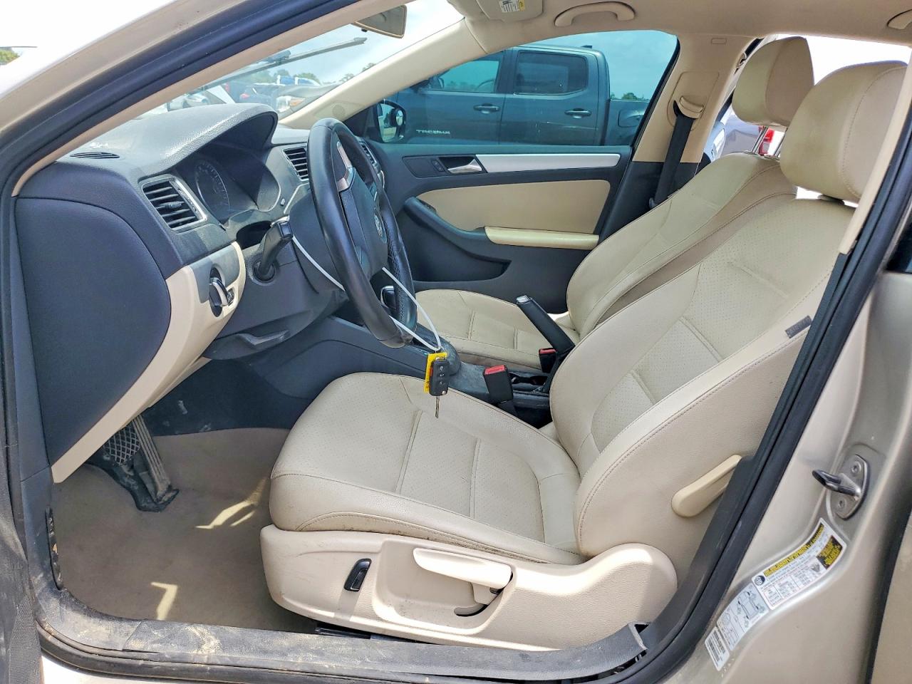 2013 Volkswagen Jetta Se Желто-коричневый vin: 3VWDX7AJXDM303915