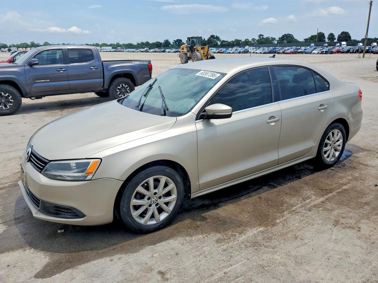 3VWDX7AJXDM303915
