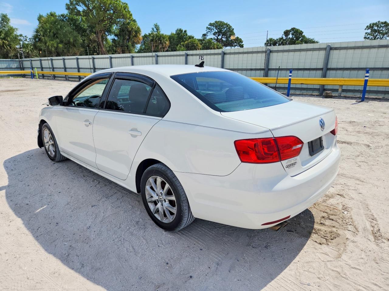 2011 Volkswagen Jetta Se White vin: 3VWDZ7AJ1BM036834