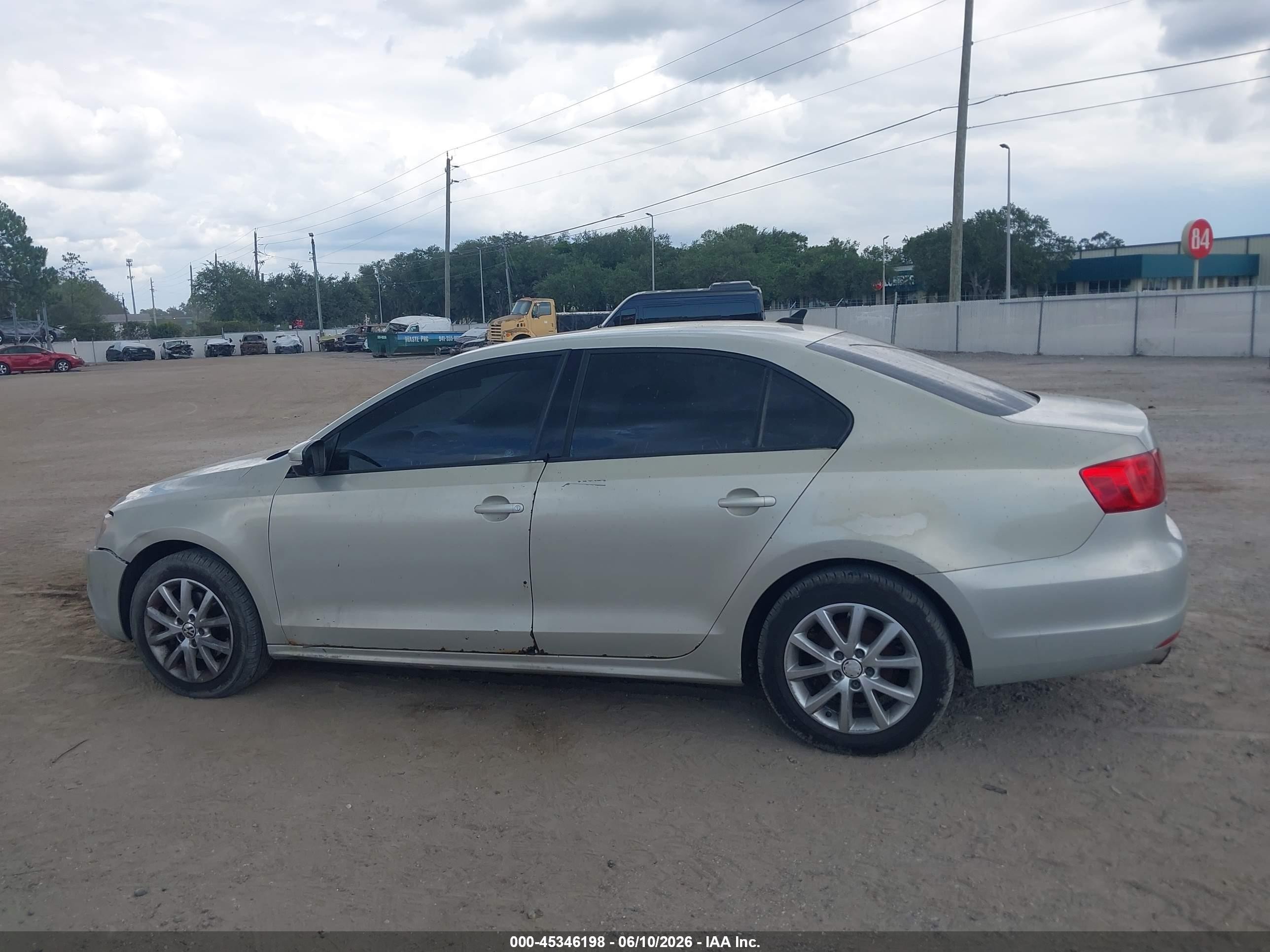 2011 Volkswagen Jetta 2.5l Se Pewter vin: 3VWDZ7AJ1BM082308