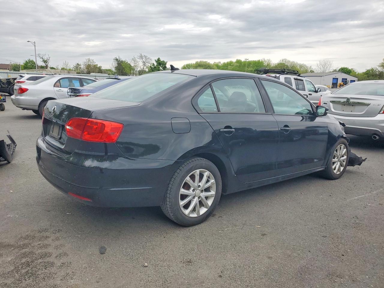 2011 Volkswagen Jetta Se Black vin: 3VWDZ7AJ1BM304829