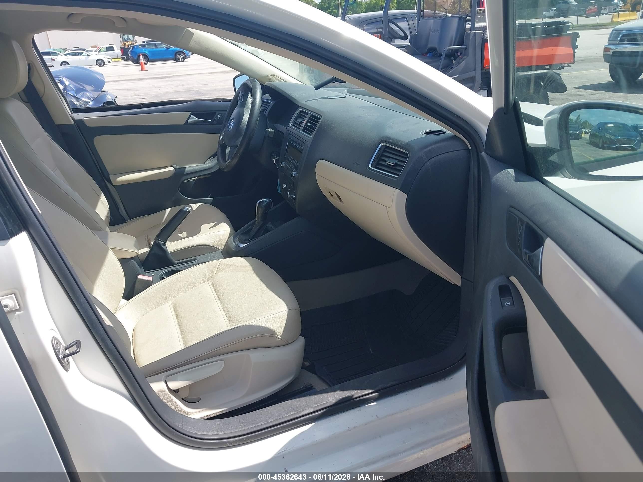 2011 Volkswagen Jetta 2.5l Se White vin: 3VWDZ7AJ1BM324126