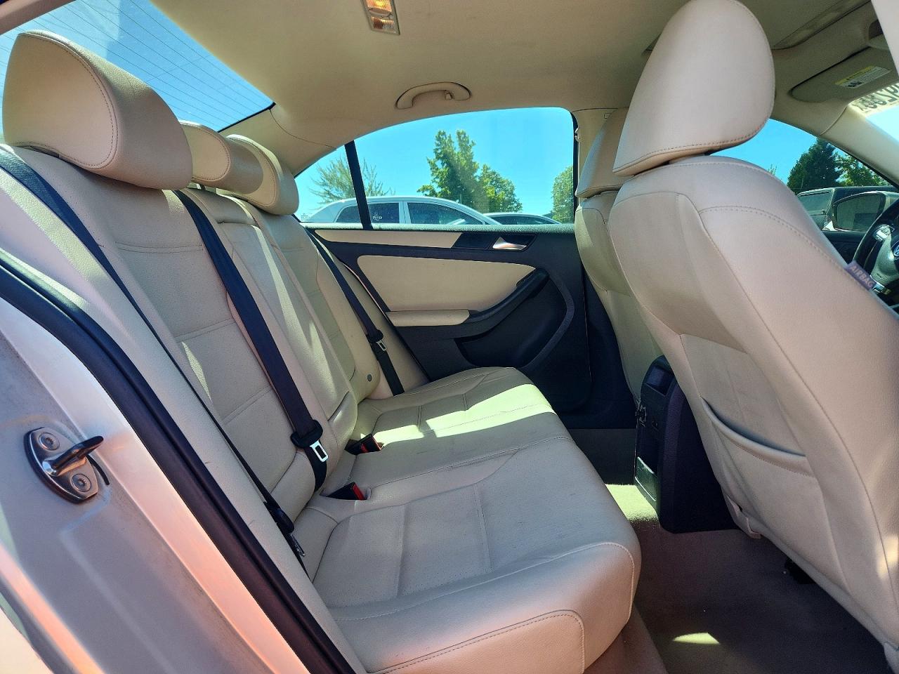 2011 Volkswagen Jetta Se Silver vin: 3VWDZ7AJ1BM330797