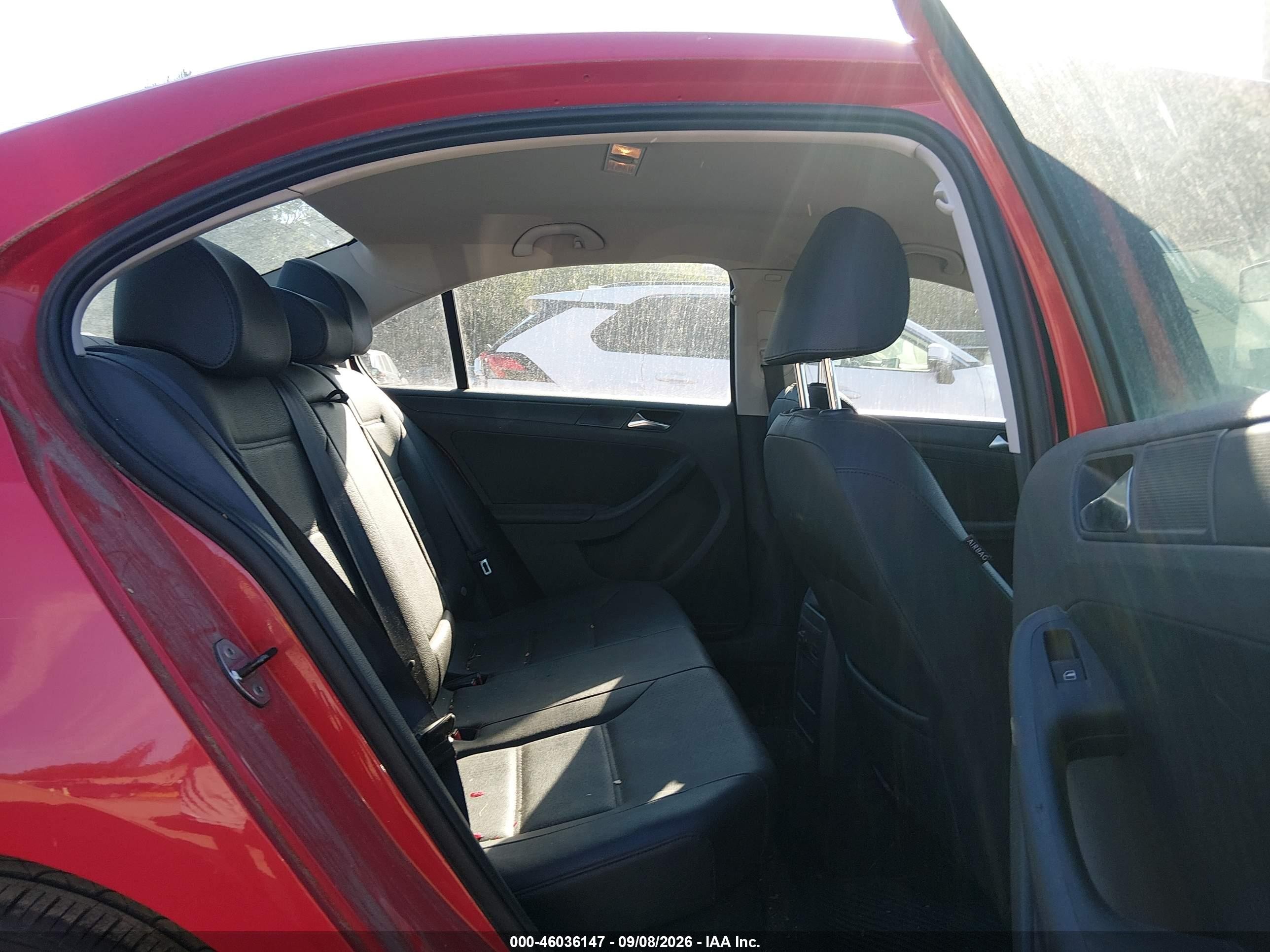 2011 Volkswagen Jetta 2.5l Se Red vin: 3VWDZ7AJ2BM066554