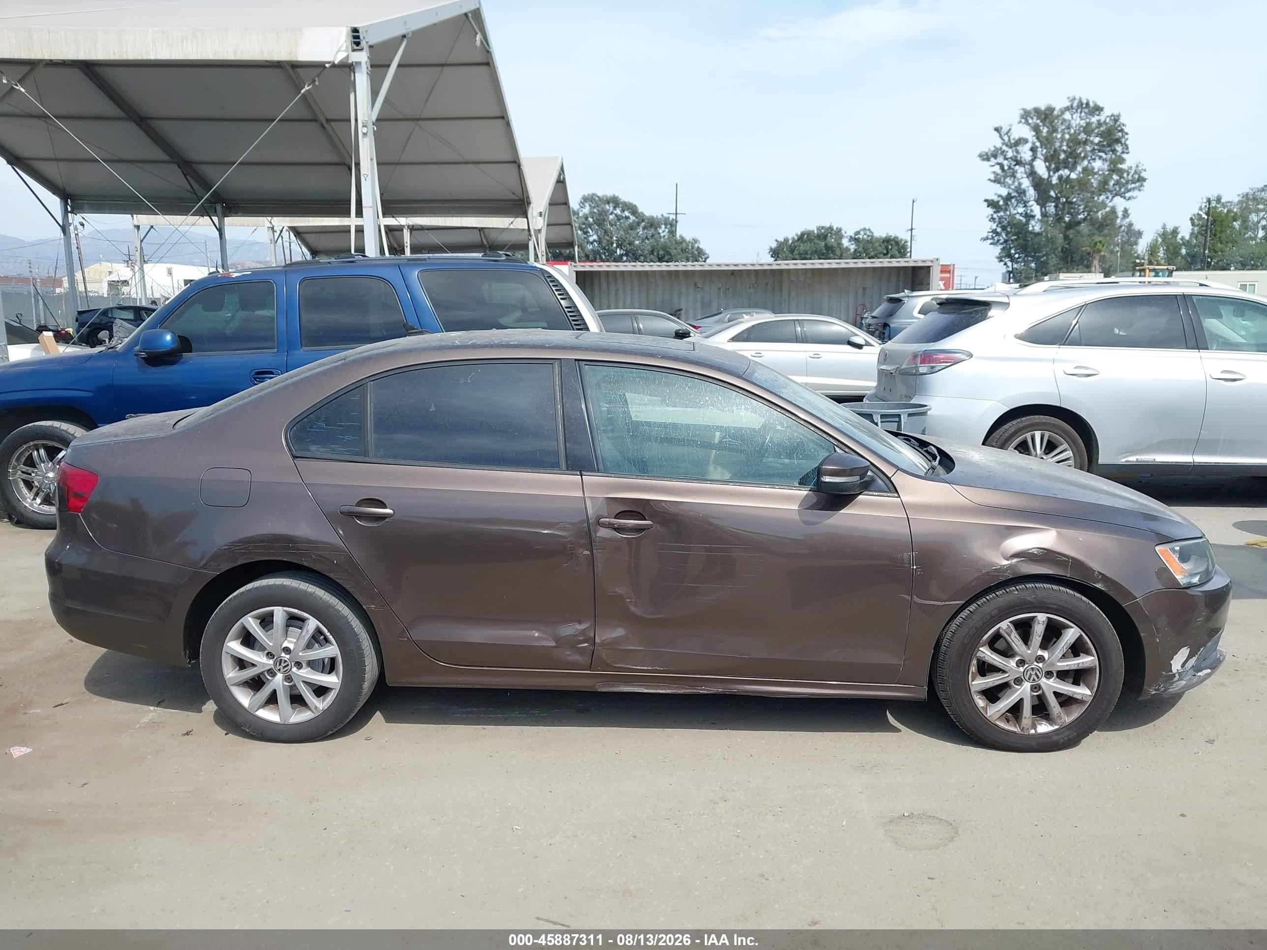 2011 Volkswagen Jetta 2.5l Se Brown vin: 3VWDZ7AJ2BM384285