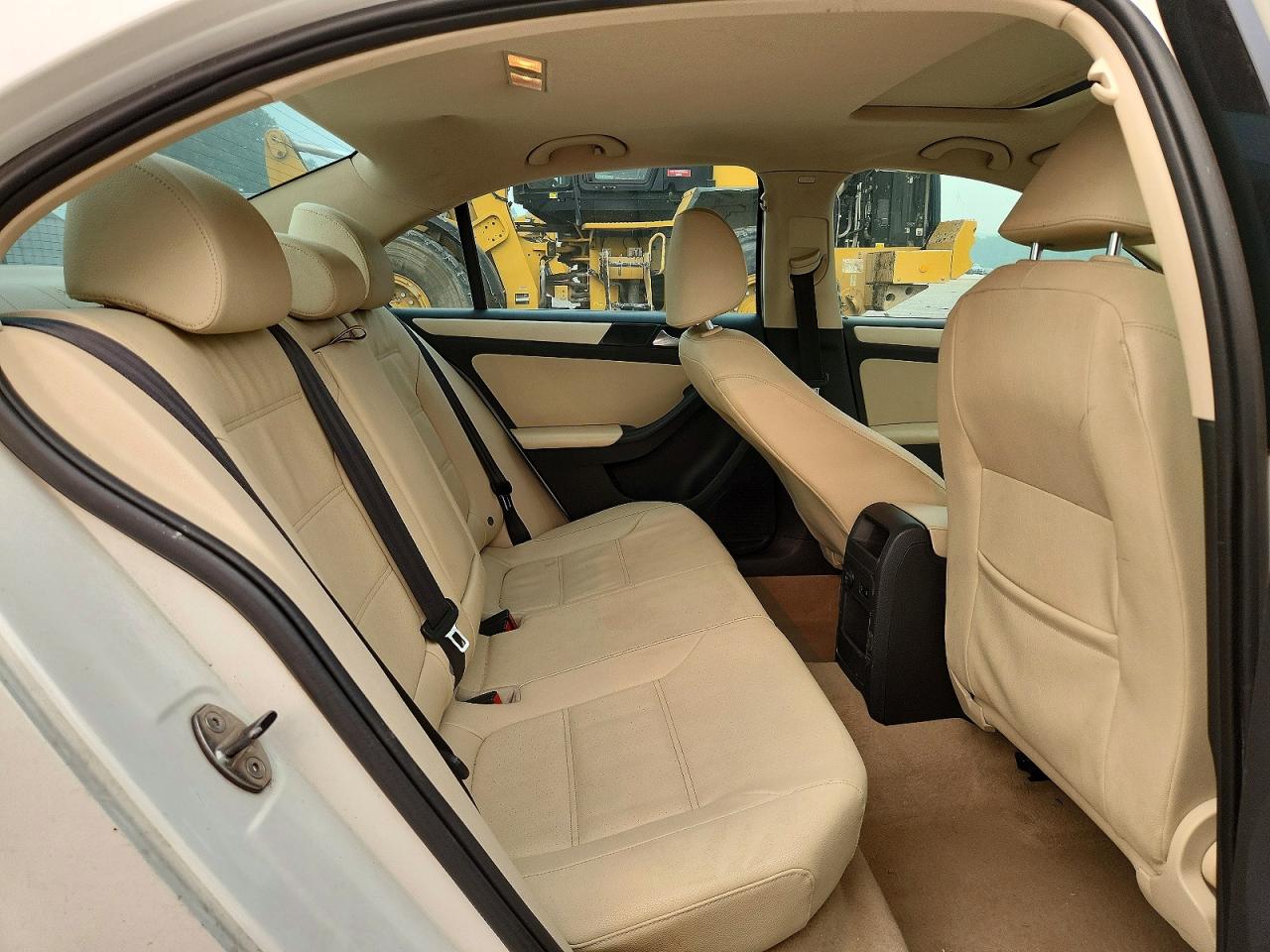 2011 Volkswagen Jetta Se White vin: 3VWDZ7AJ3BM317825