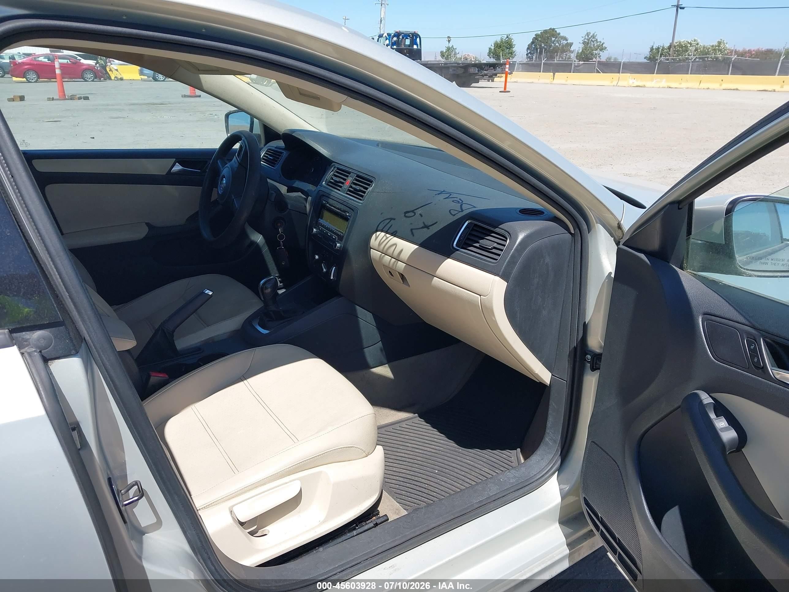 2011 Volkswagen Jetta 2.5l Se Gray vin: 3VWDZ7AJ3BM391259