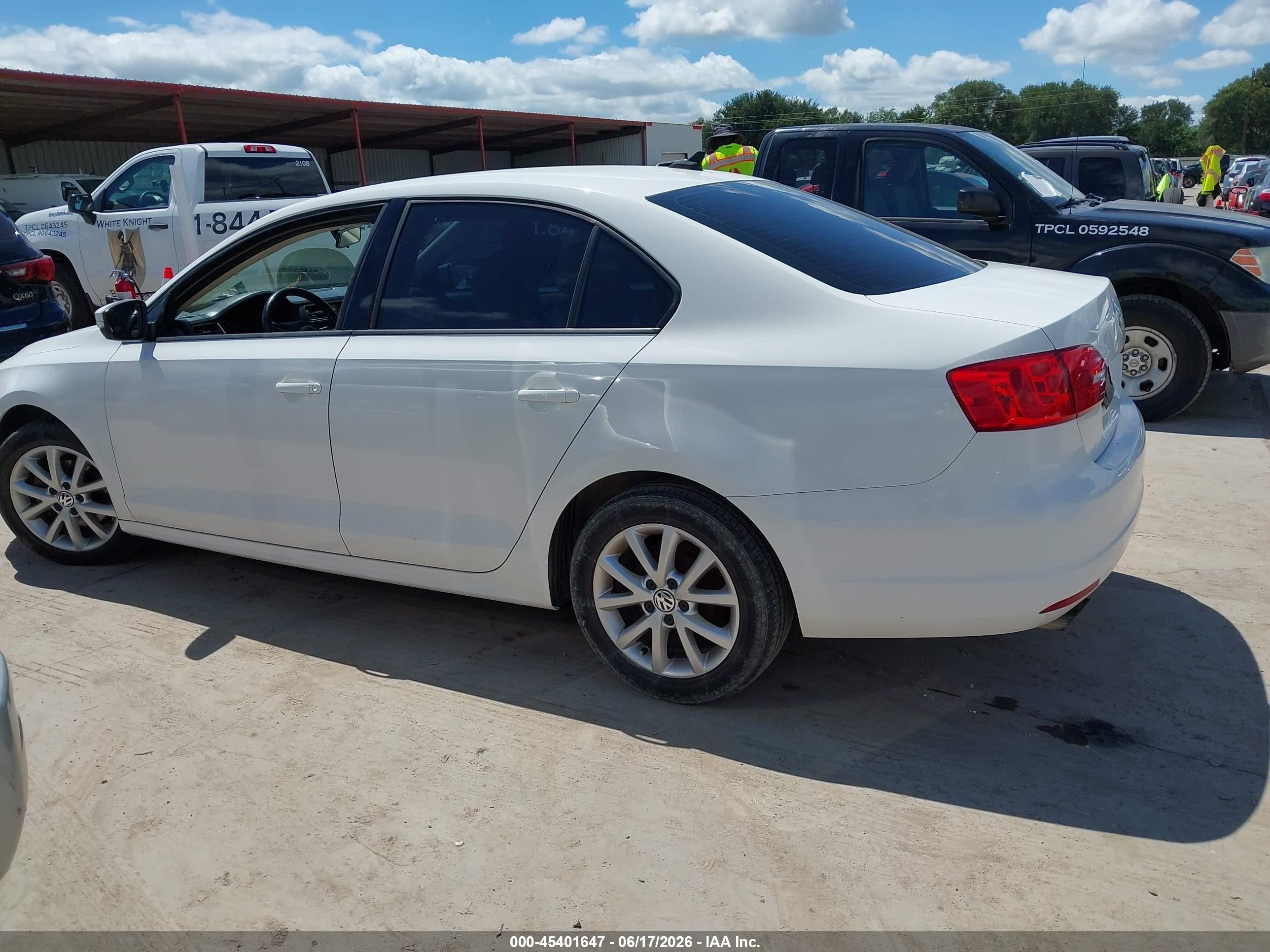 2011 Volkswagen Jetta 2.5l Se White vin: 3VWDZ7AJ3BM396350