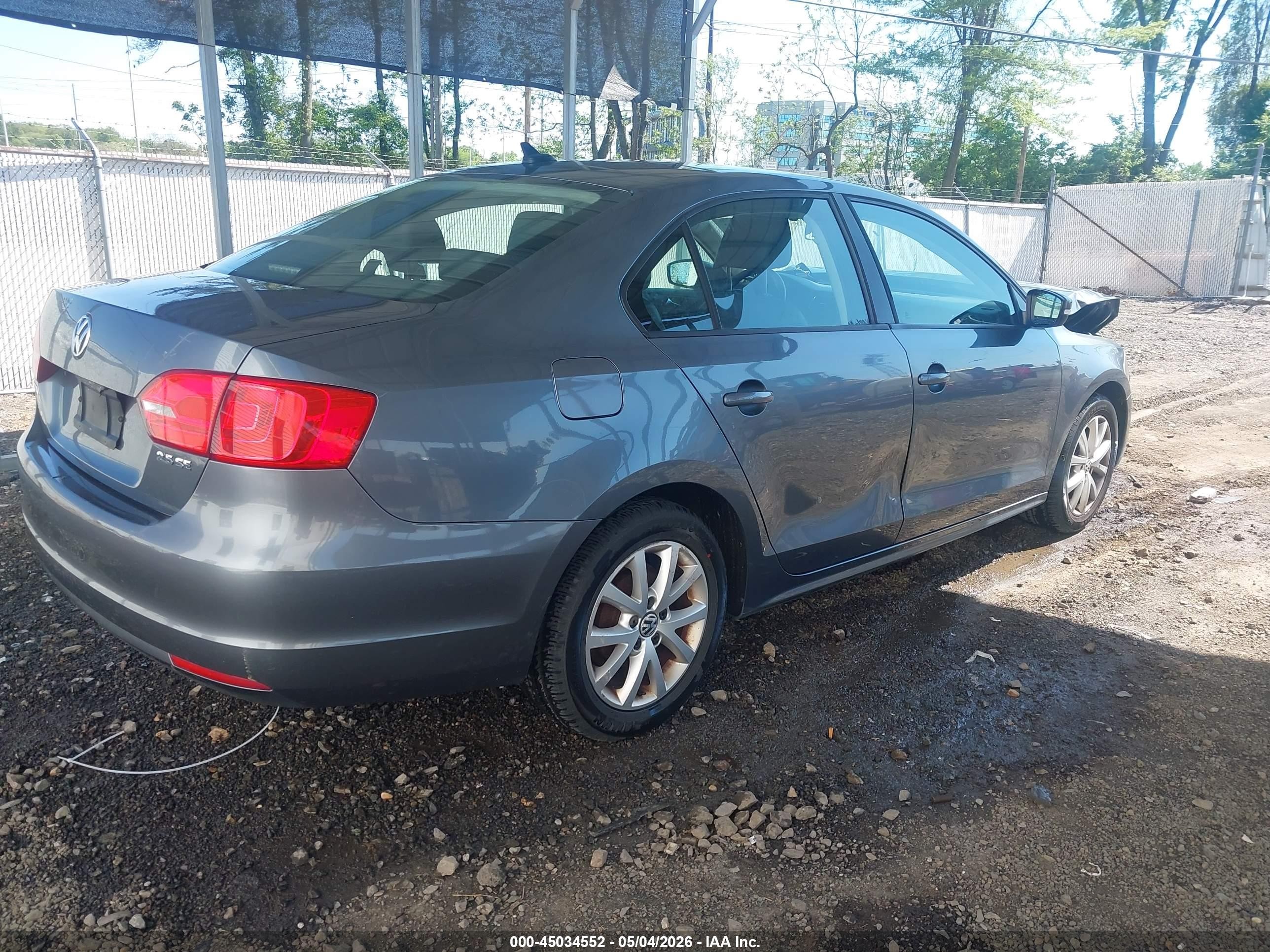 2011 Volkswagen Jetta 2.5l Se Gray vin: 3VWDZ7AJ4BM319440