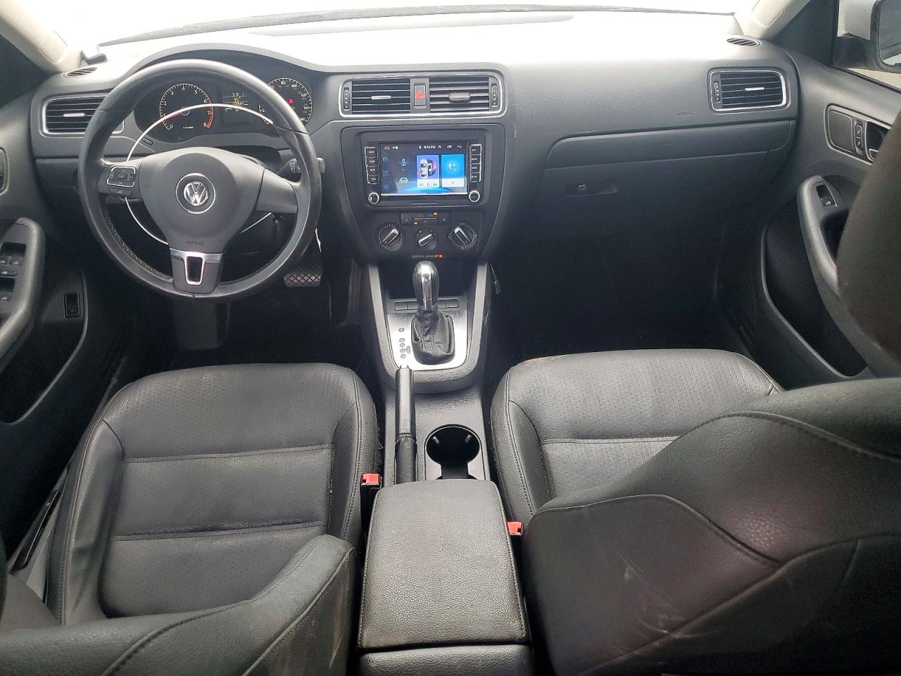 2011 Volkswagen Jetta Se Белый vin: 3VWDZ7AJ4BM384045