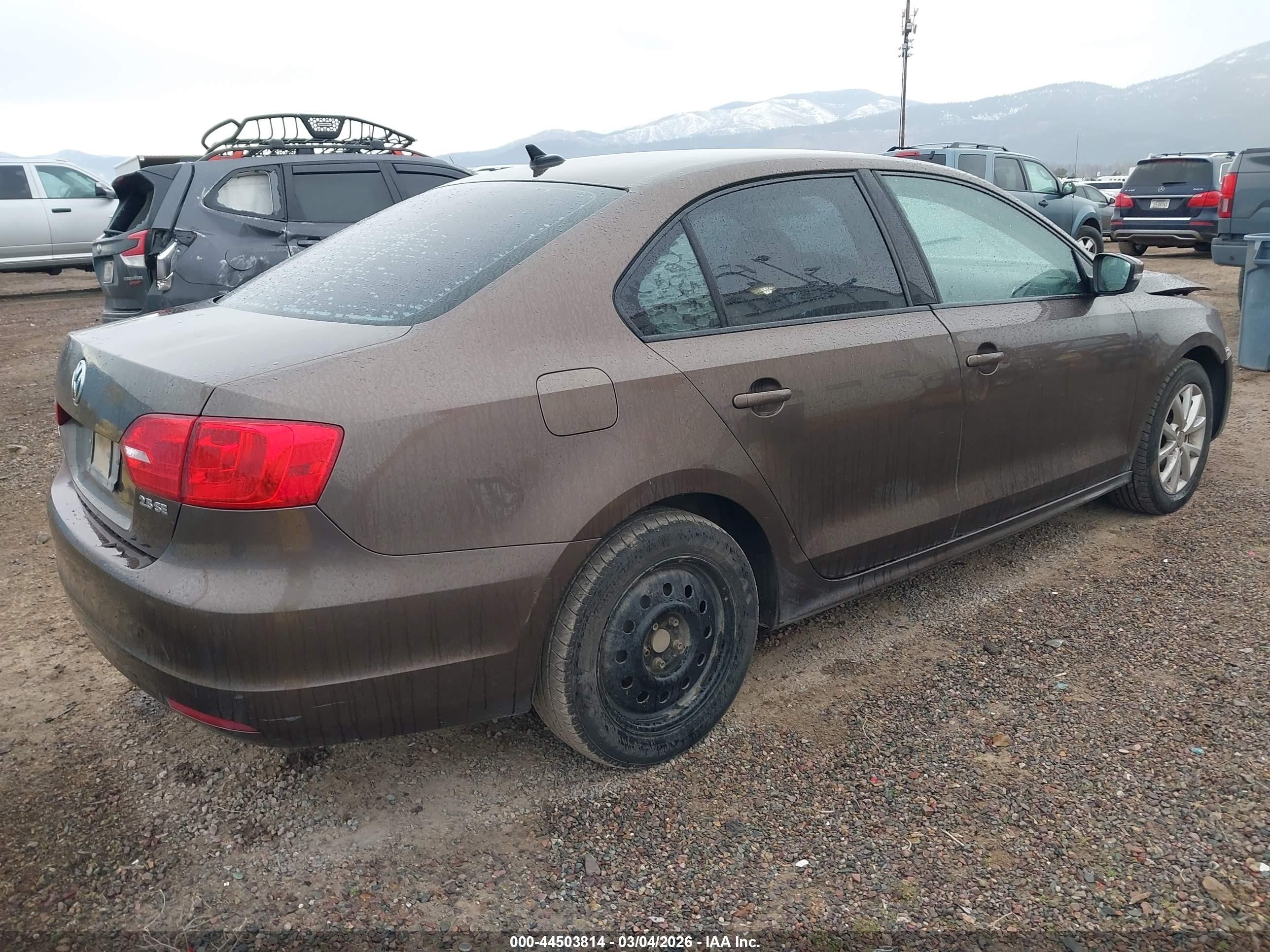 2011 Volkswagen Jetta 2.5l Se Brown vin: 3VWDZ7AJ4BM385373