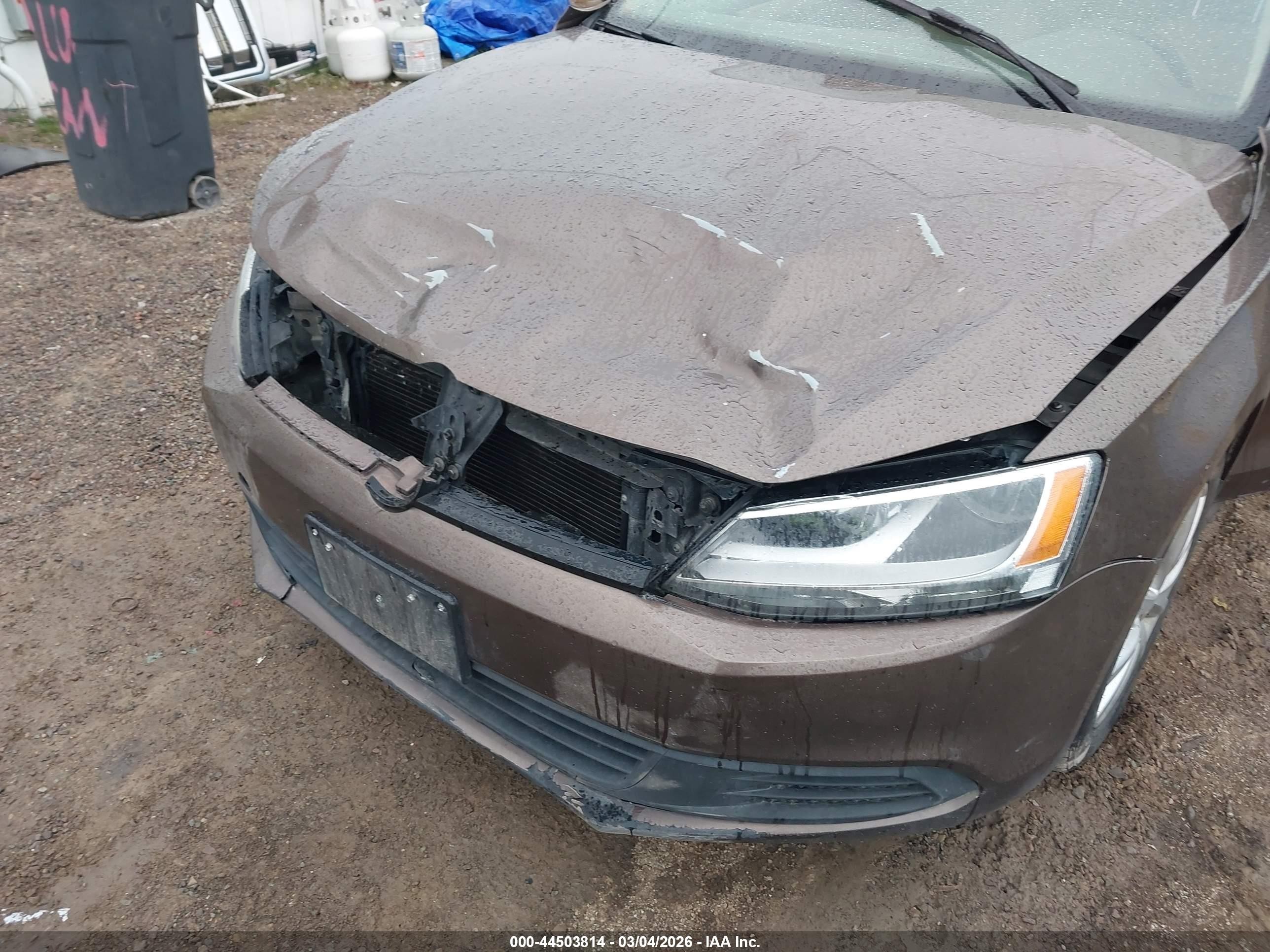 2011 Volkswagen Jetta 2.5l Se Brown vin: 3VWDZ7AJ4BM385373