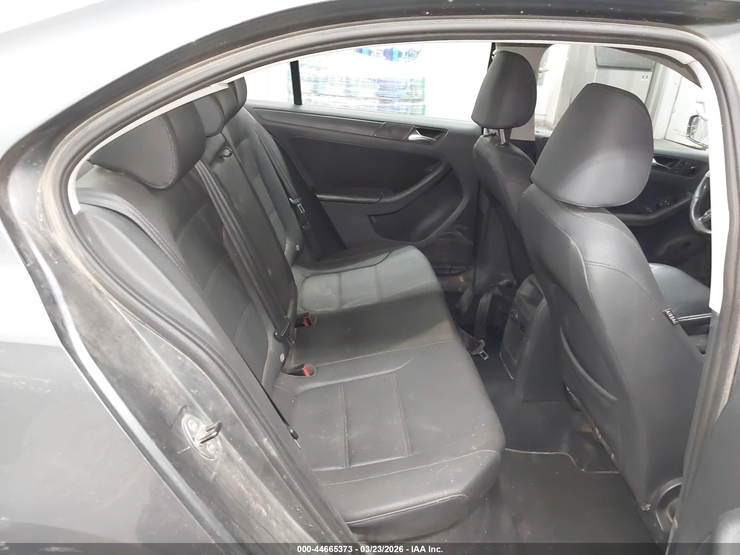 2011 Volkswagen Jetta 2.5l Se Gray vin: 3VWDZ7AJ5BM317597