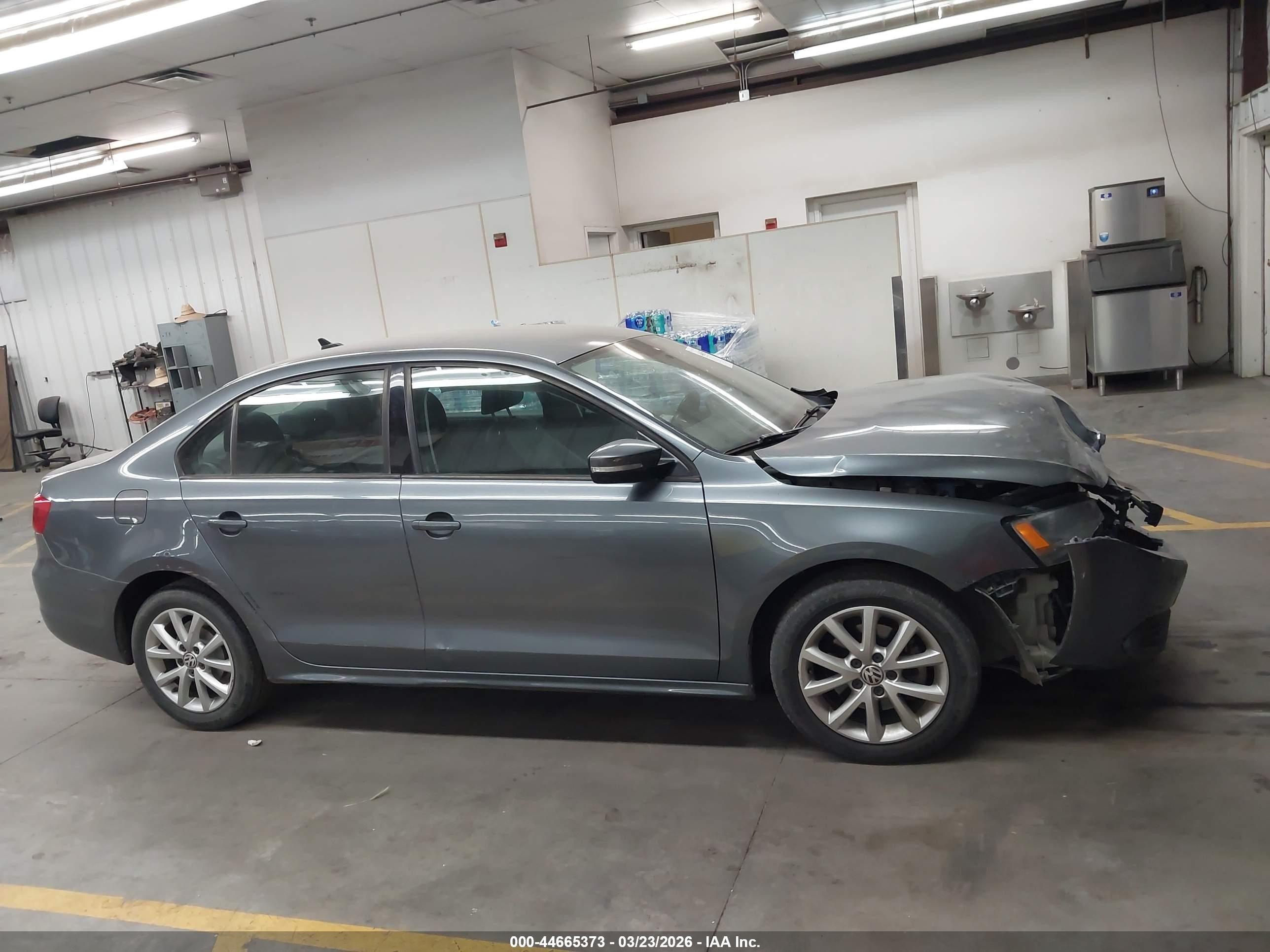 2011 Volkswagen Jetta 2.5l Se Gray vin: 3VWDZ7AJ5BM317597