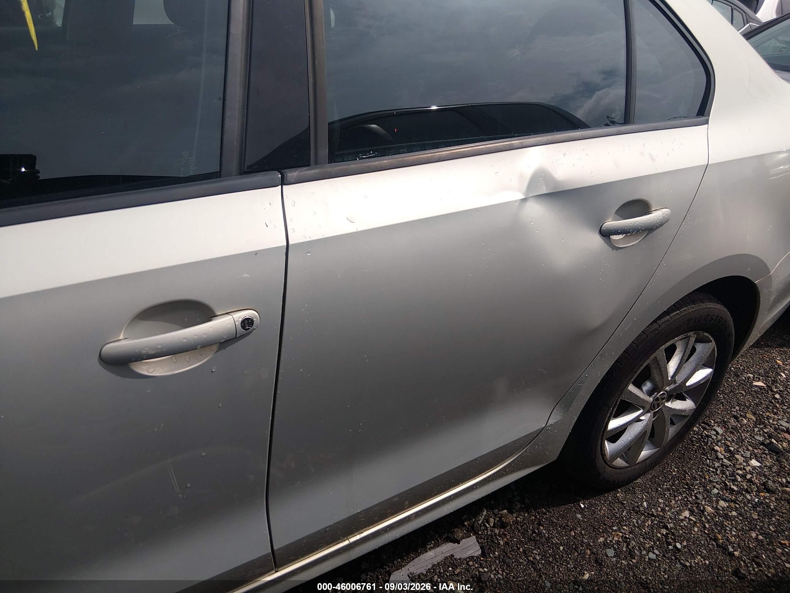 2011 Volkswagen Jetta 2.5l Se Silver vin: 3VWDZ7AJ5BM320175