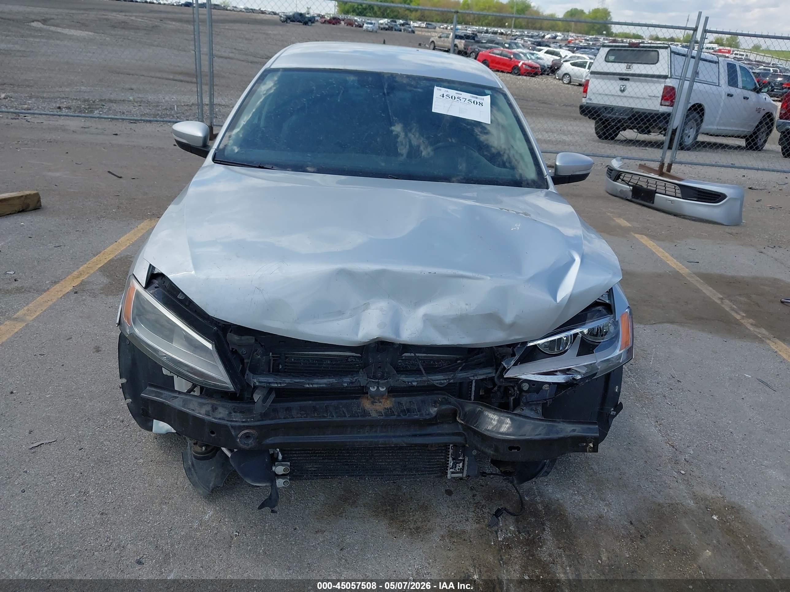 2011 Volkswagen Jetta 2.5l Se Серебряный vin: 3VWDZ7AJ5BM371515