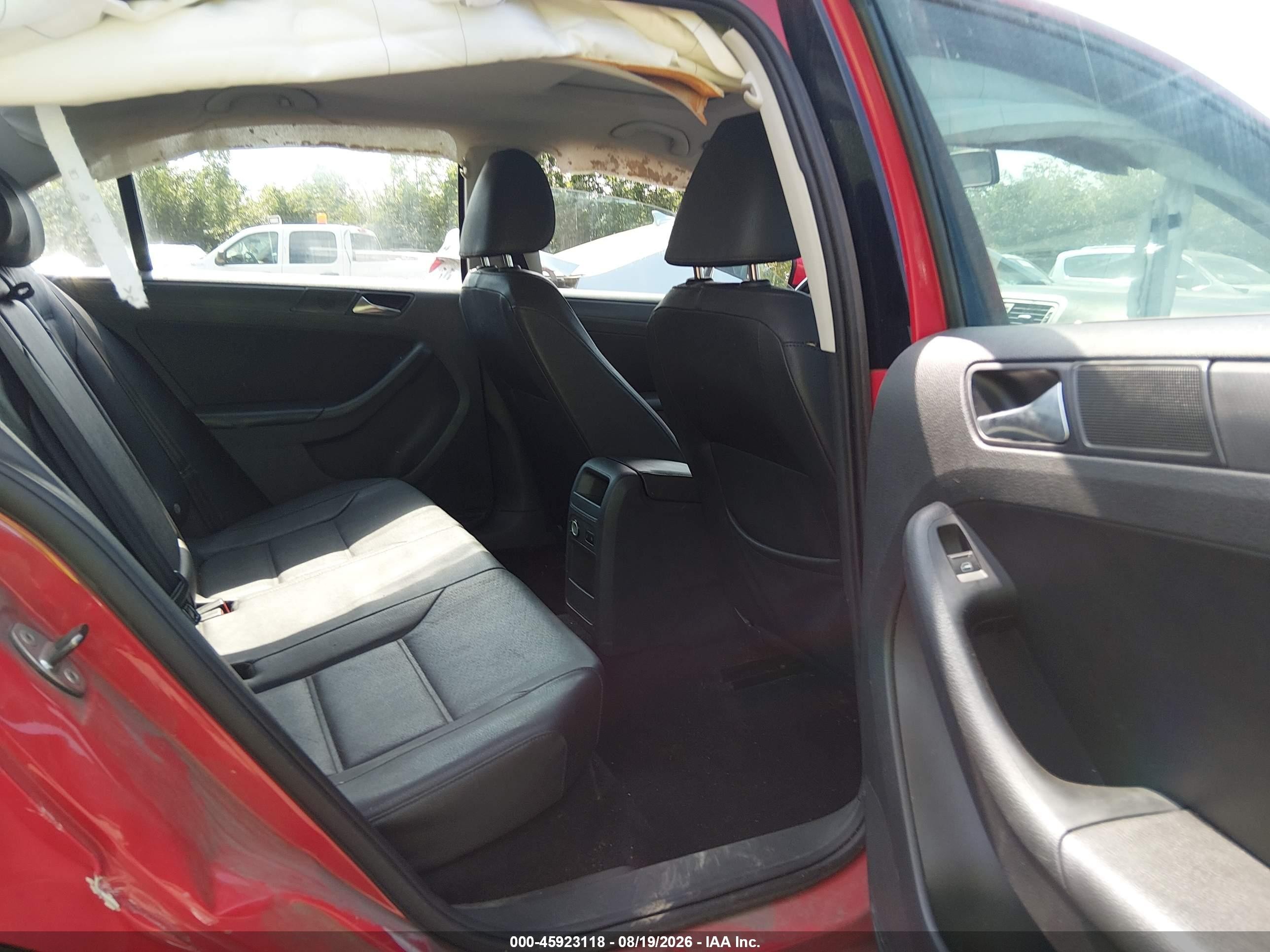 2011 Volkswagen Jetta 2.5l Se Красный vin: 3VWDZ7AJ5BM388752