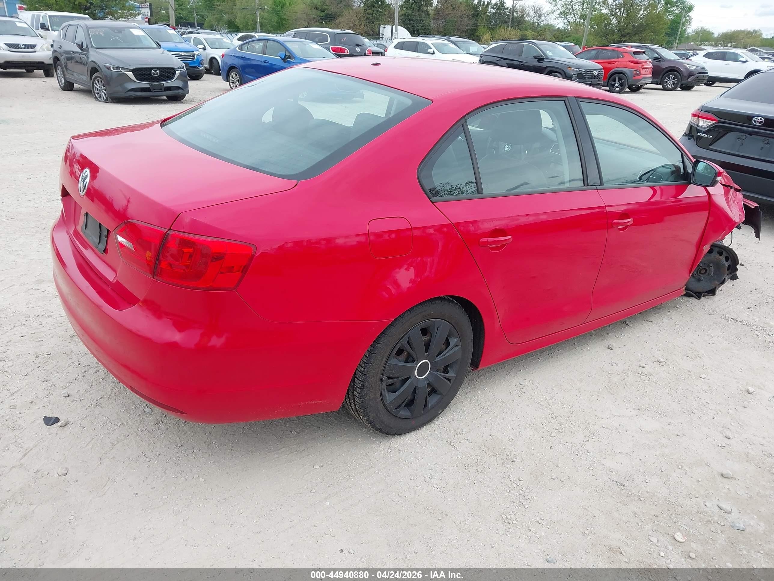 2011 Volkswagen Jetta 2.5l Se Red vin: 3VWDZ7AJ5BM399654