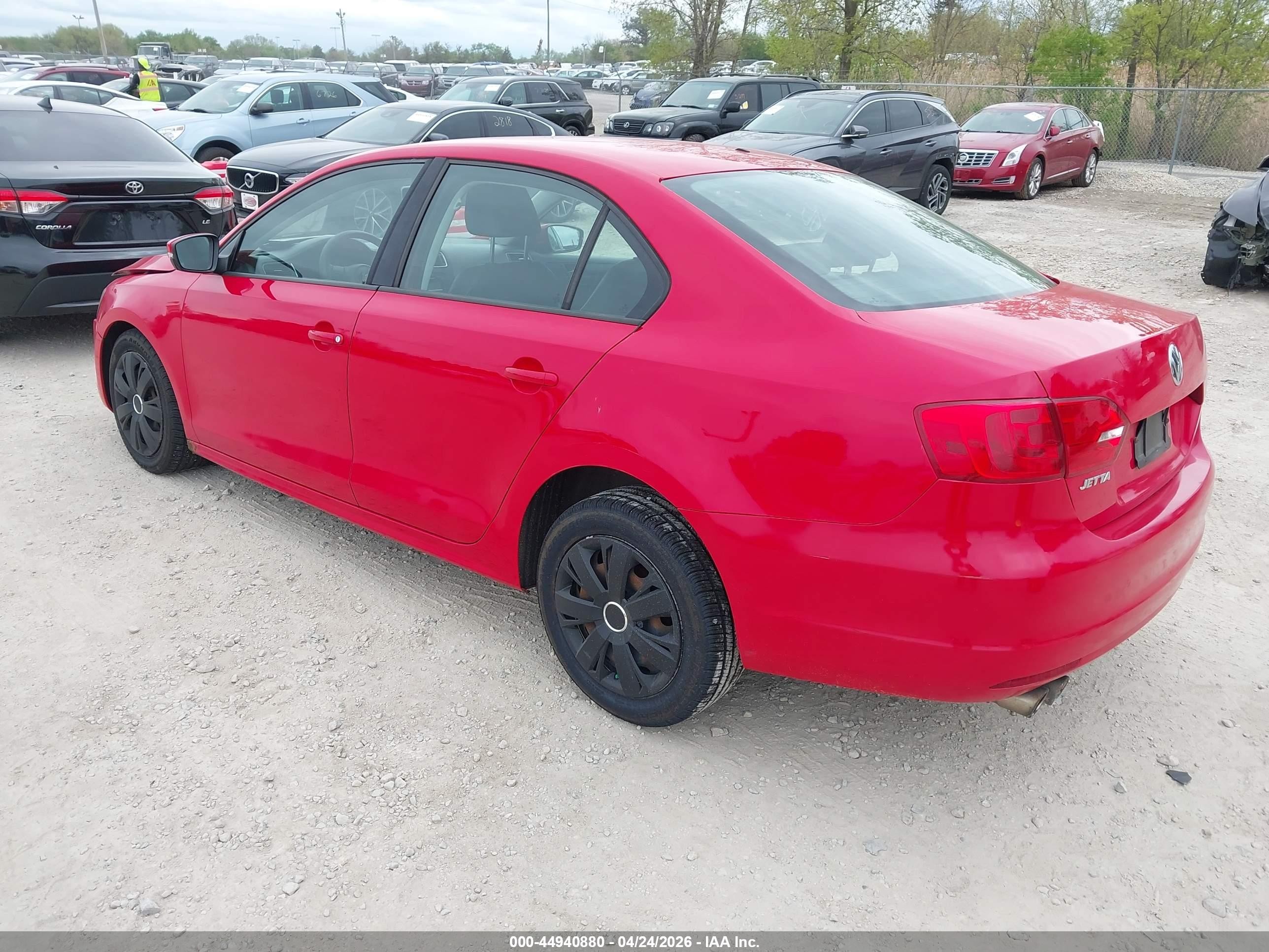 2011 Volkswagen Jetta 2.5l Se Red vin: 3VWDZ7AJ5BM399654