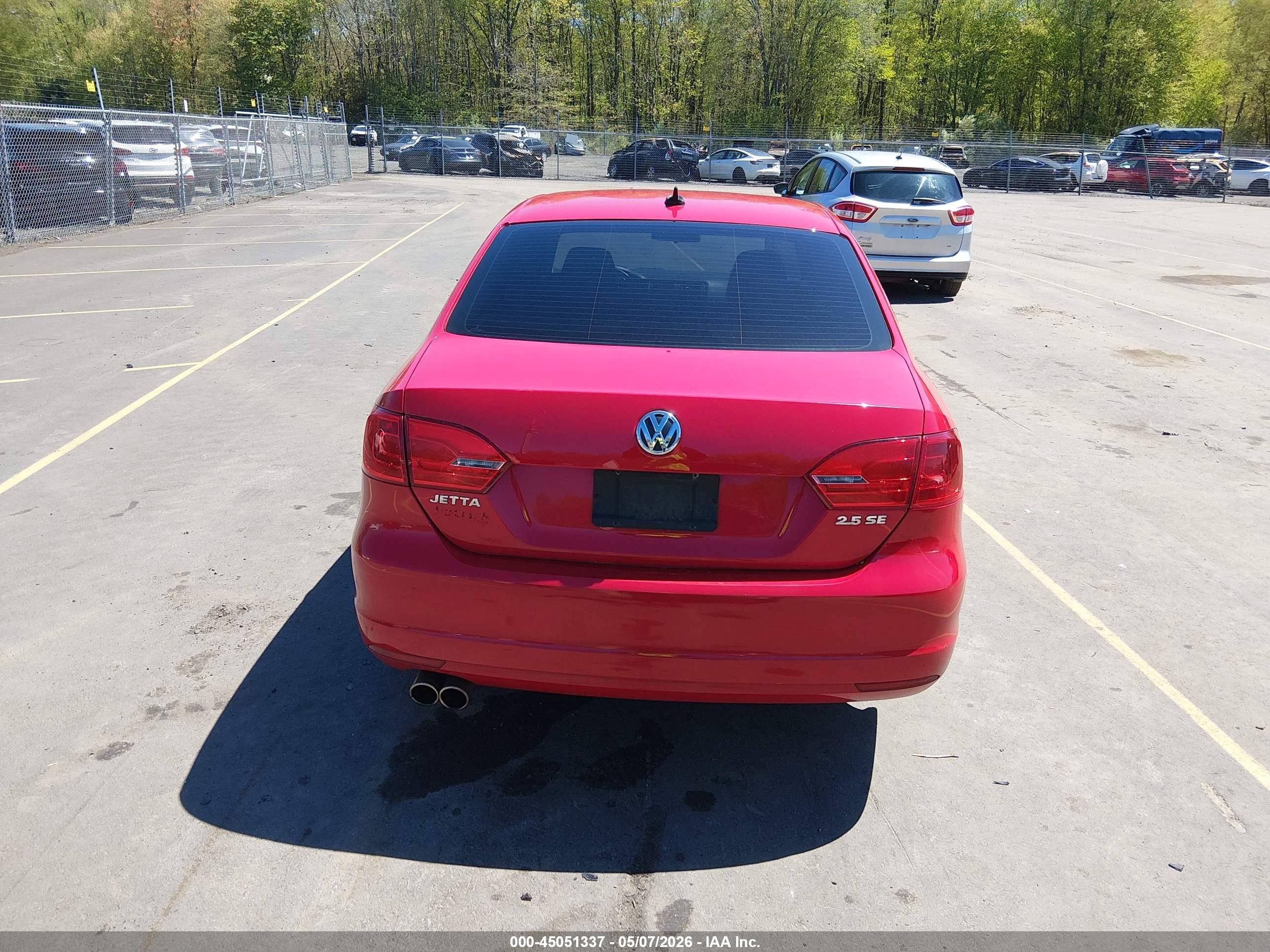 2011 Volkswagen Jetta 2.5l Se Red vin: 3VWDZ7AJ6BM102911