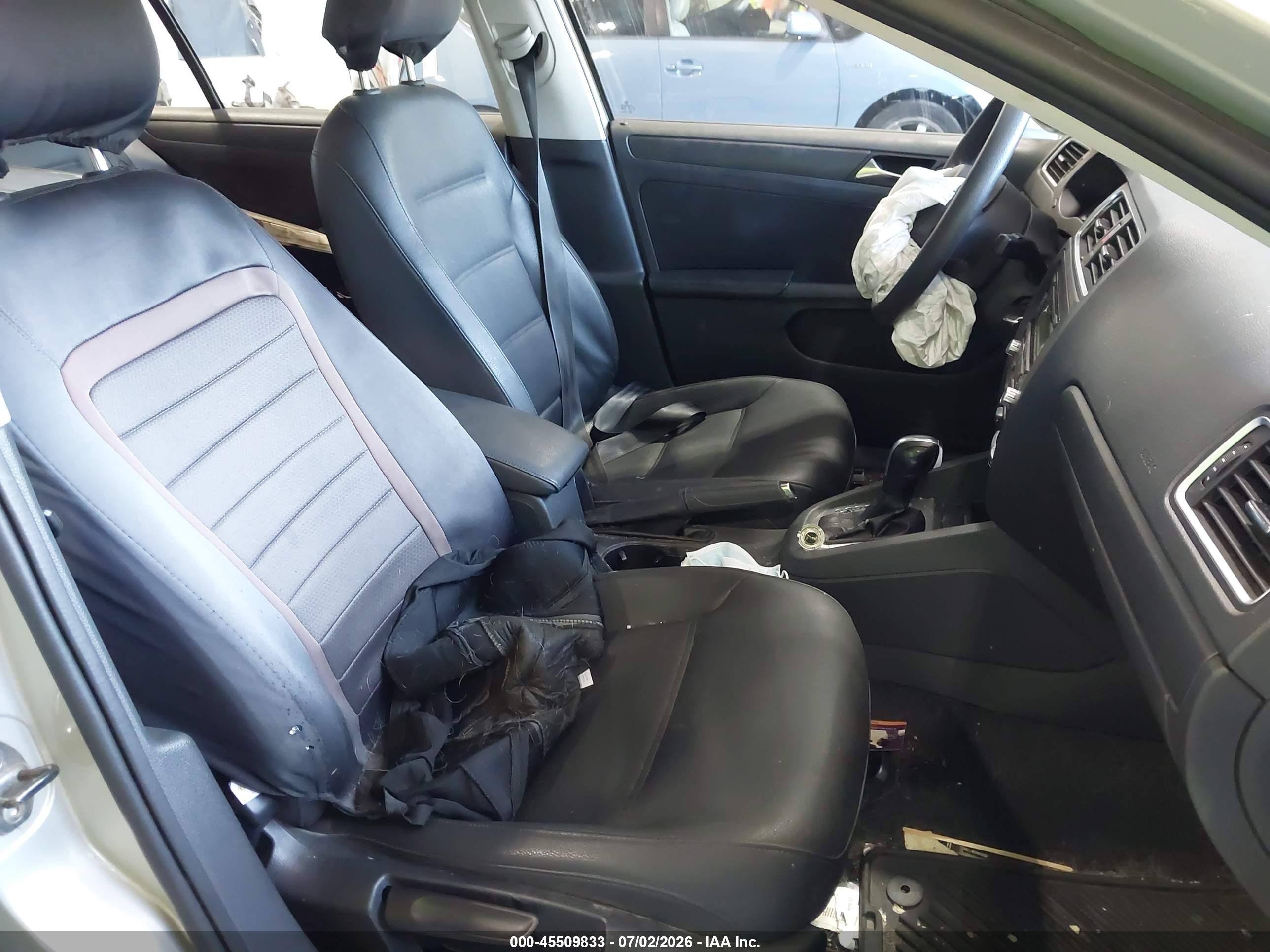 2011 Volkswagen Jetta 2.5l Se Silver vin: 3VWDZ7AJ6BM305765