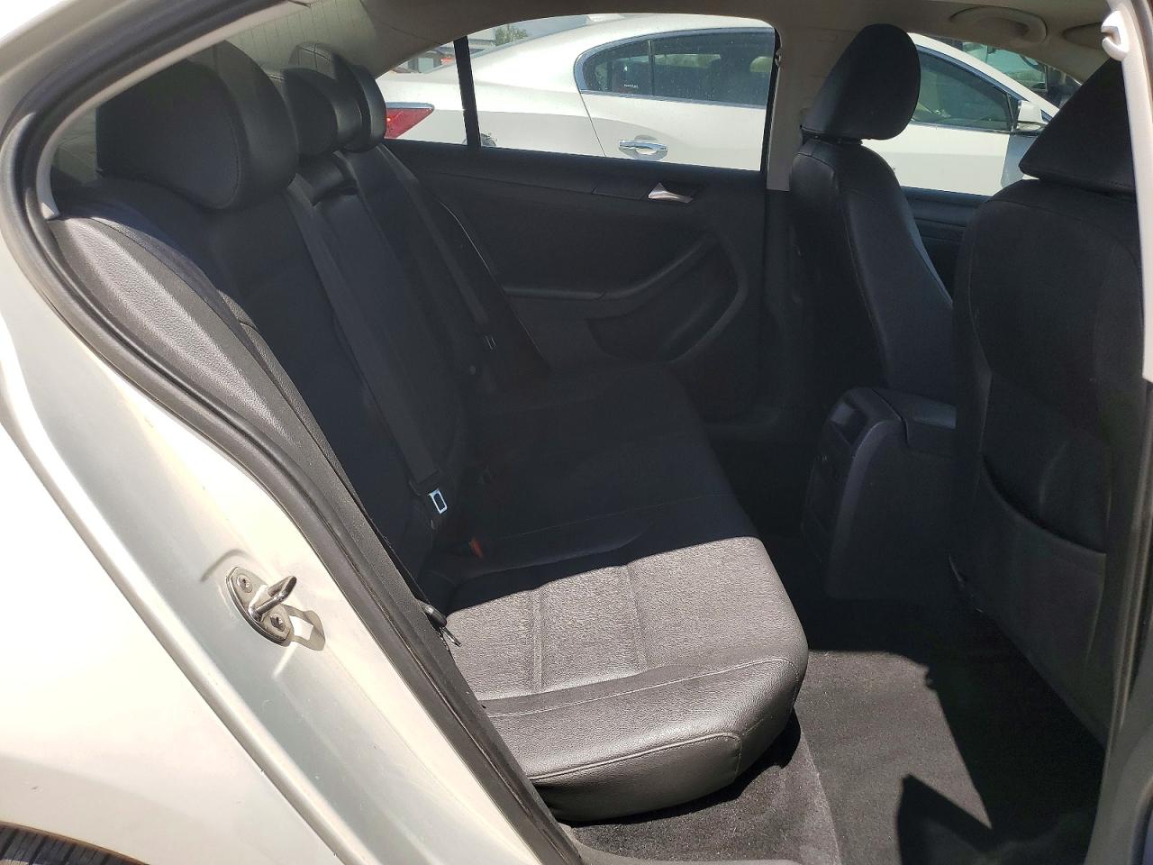 2011 Volkswagen Jetta Se Tan vin: 3VWDZ7AJ6BM357414