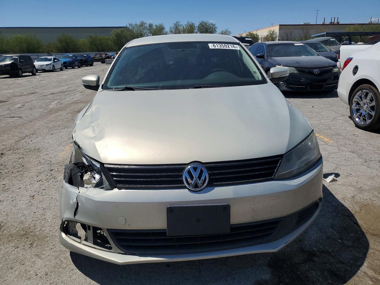 2011 Volkswagen Jetta Se Tan vin: 3VWDZ7AJ6BM357414